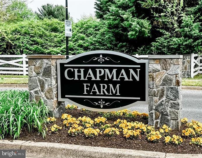 CHAPMAN FARM AT CROFTON - Residential