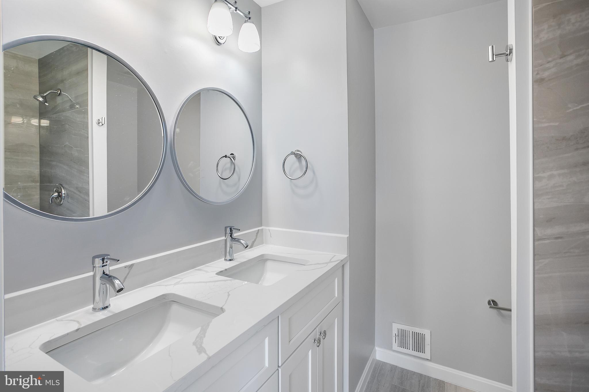 KINGS PARK WEST - Residential