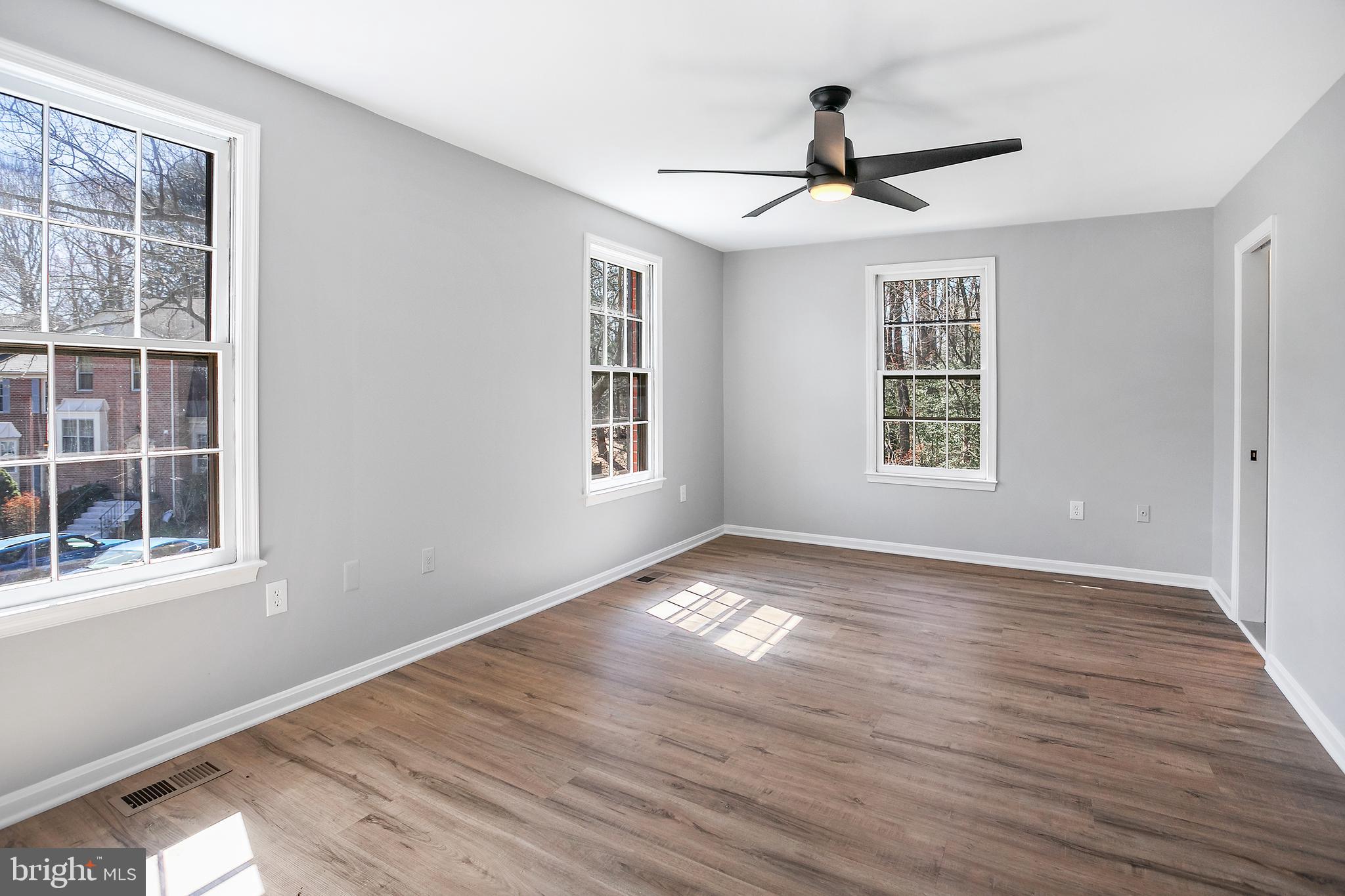 KINGS PARK WEST - Residential