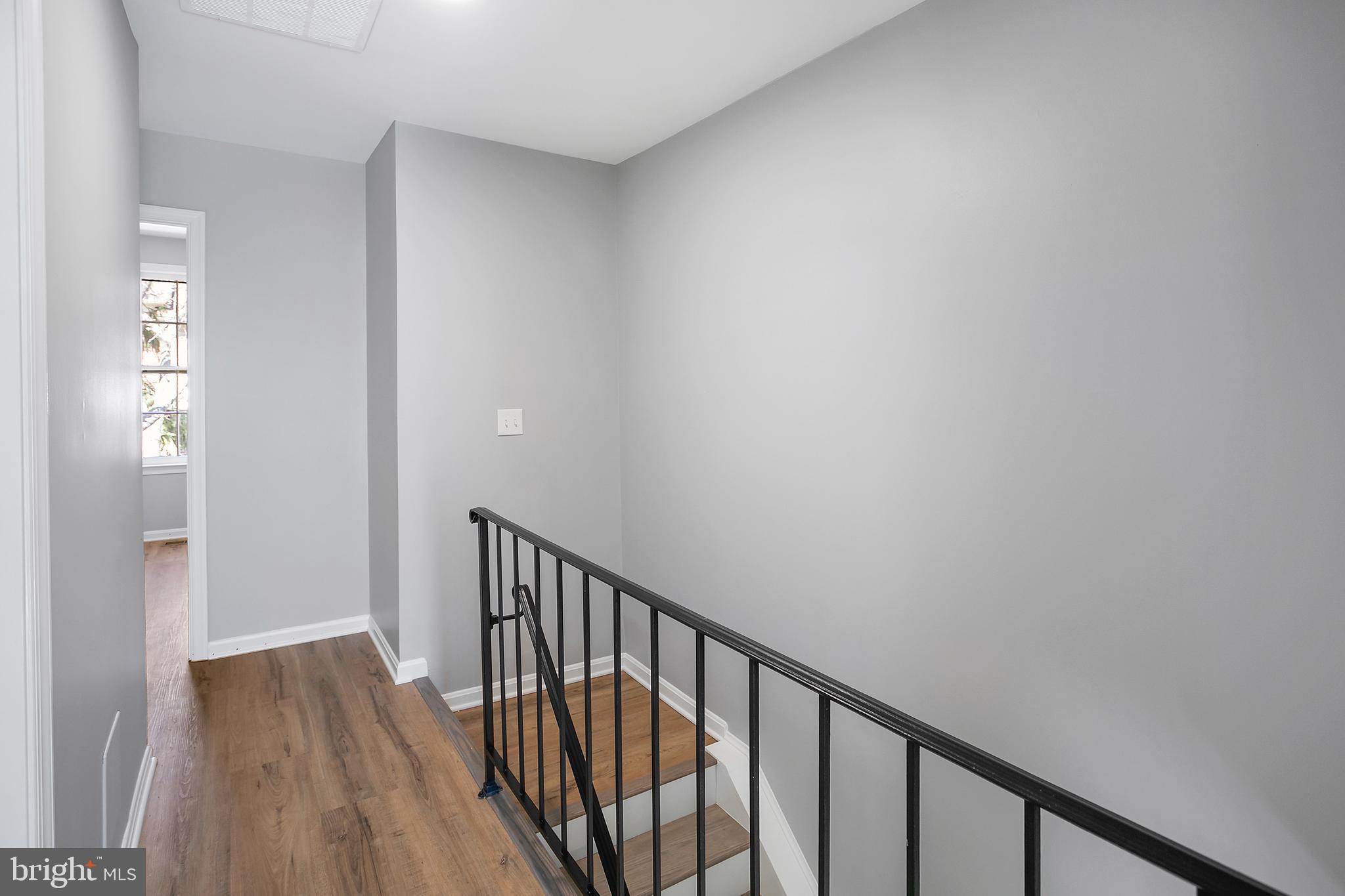 KINGS PARK WEST - Residential