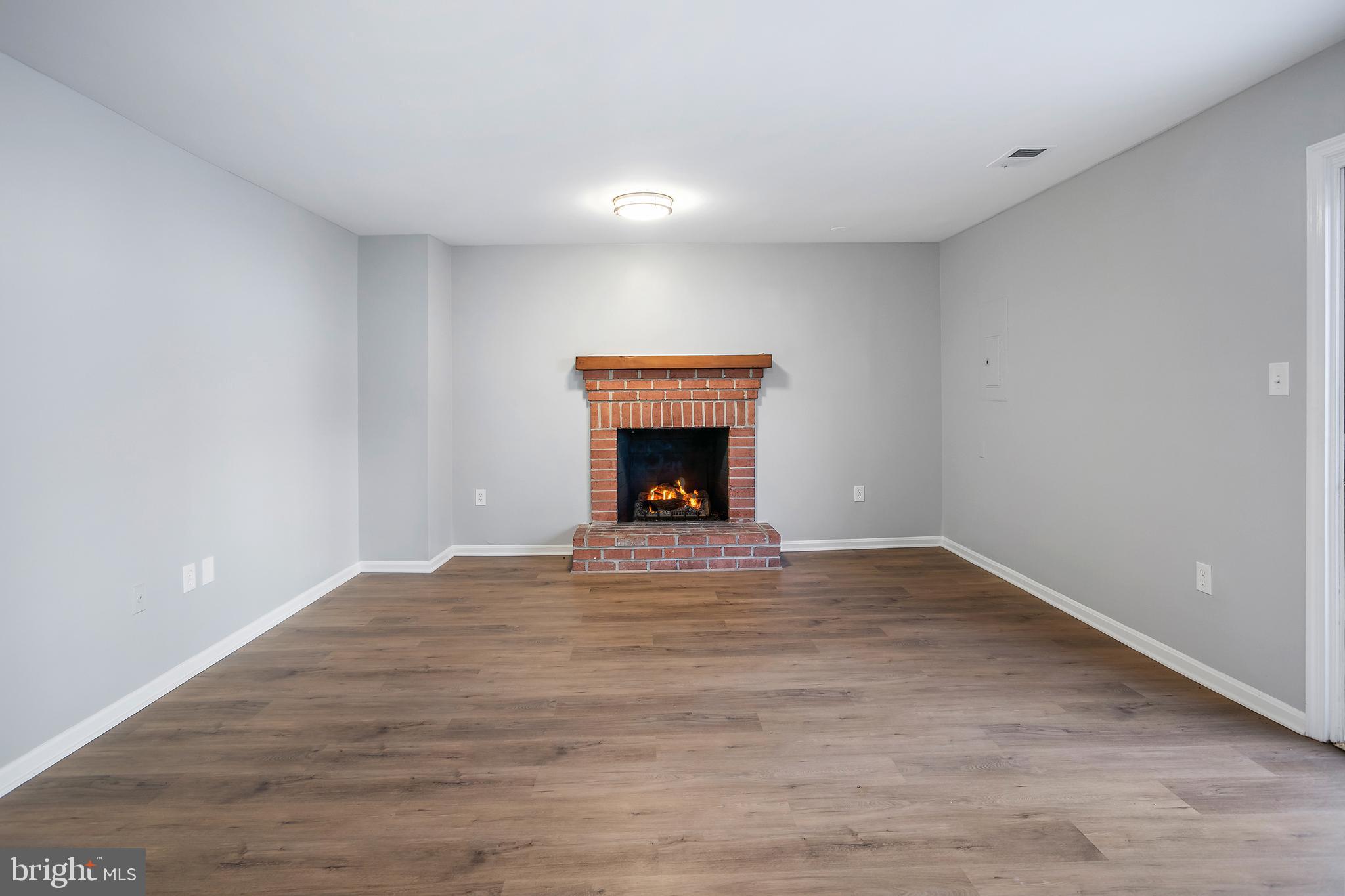 KINGS PARK WEST - Residential