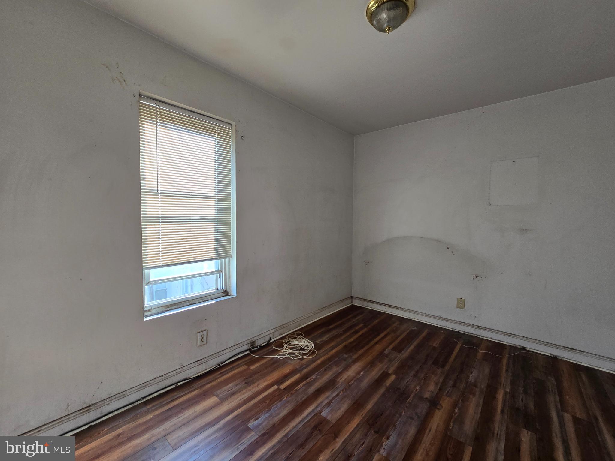 PHILADELPHIA (WEST) - Residential