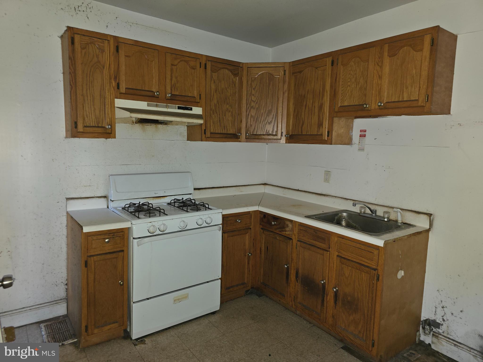 PHILADELPHIA (WEST) - Residential