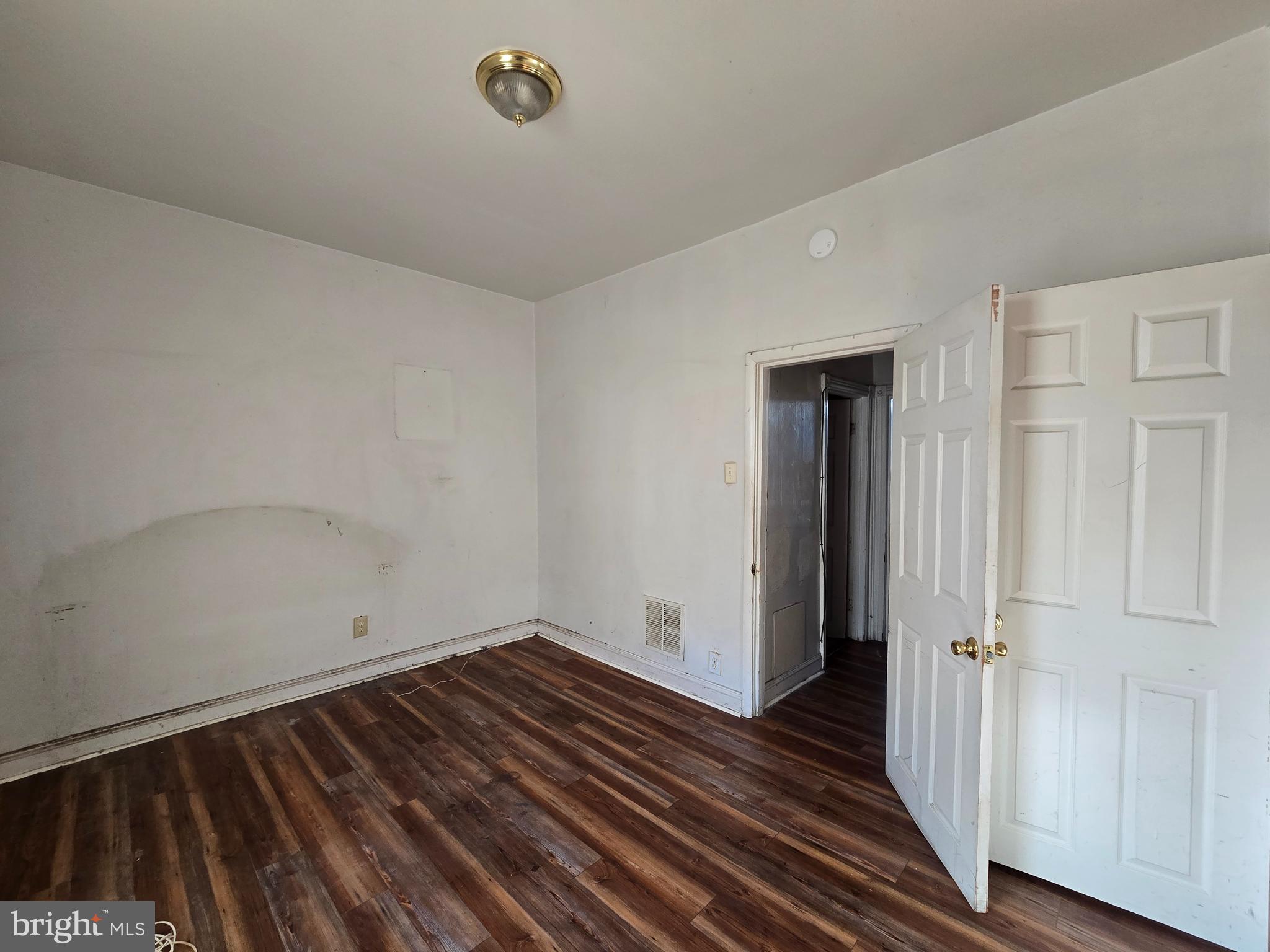 PHILADELPHIA (WEST) - Residential