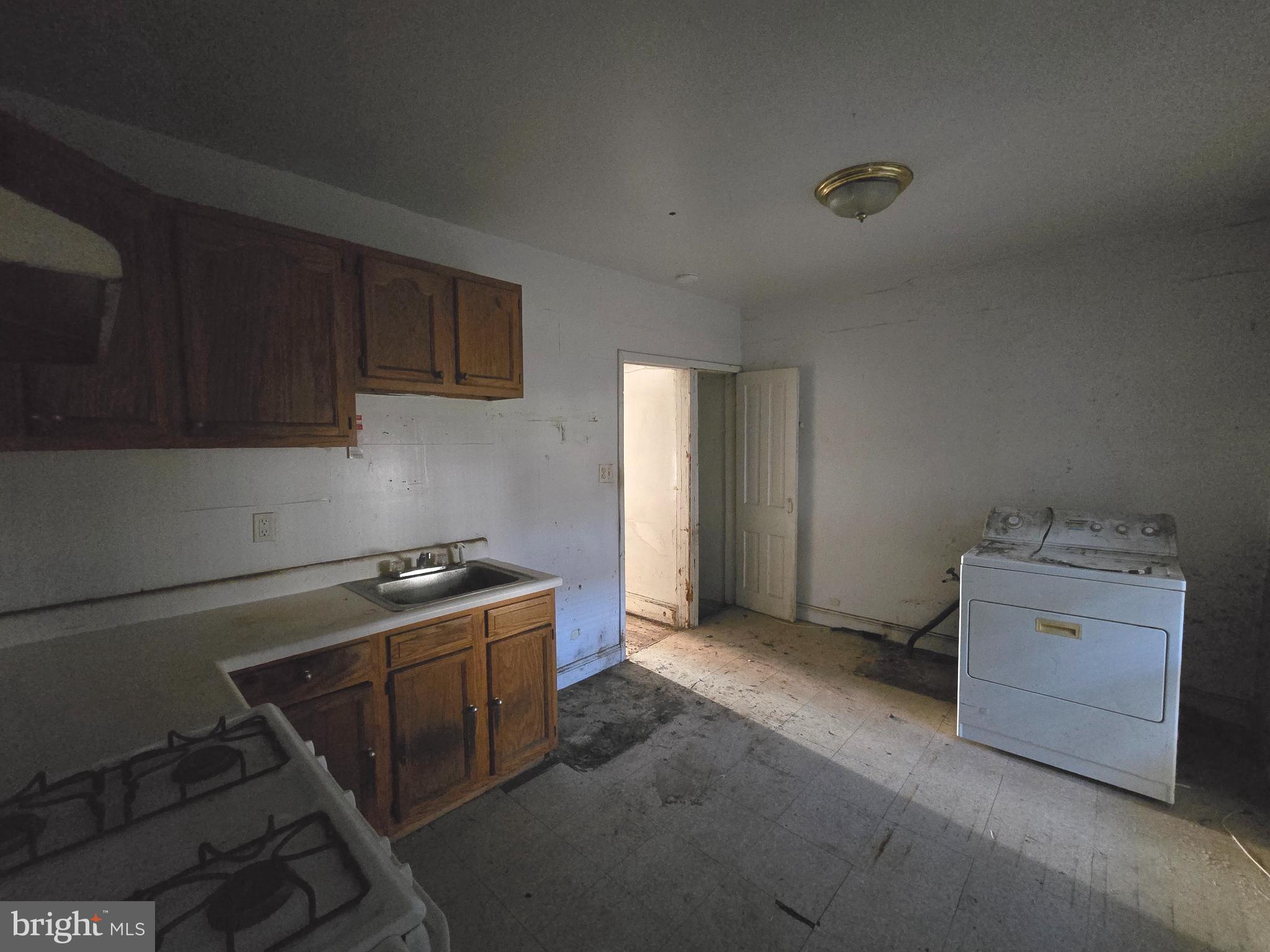 PHILADELPHIA (WEST) - Residential