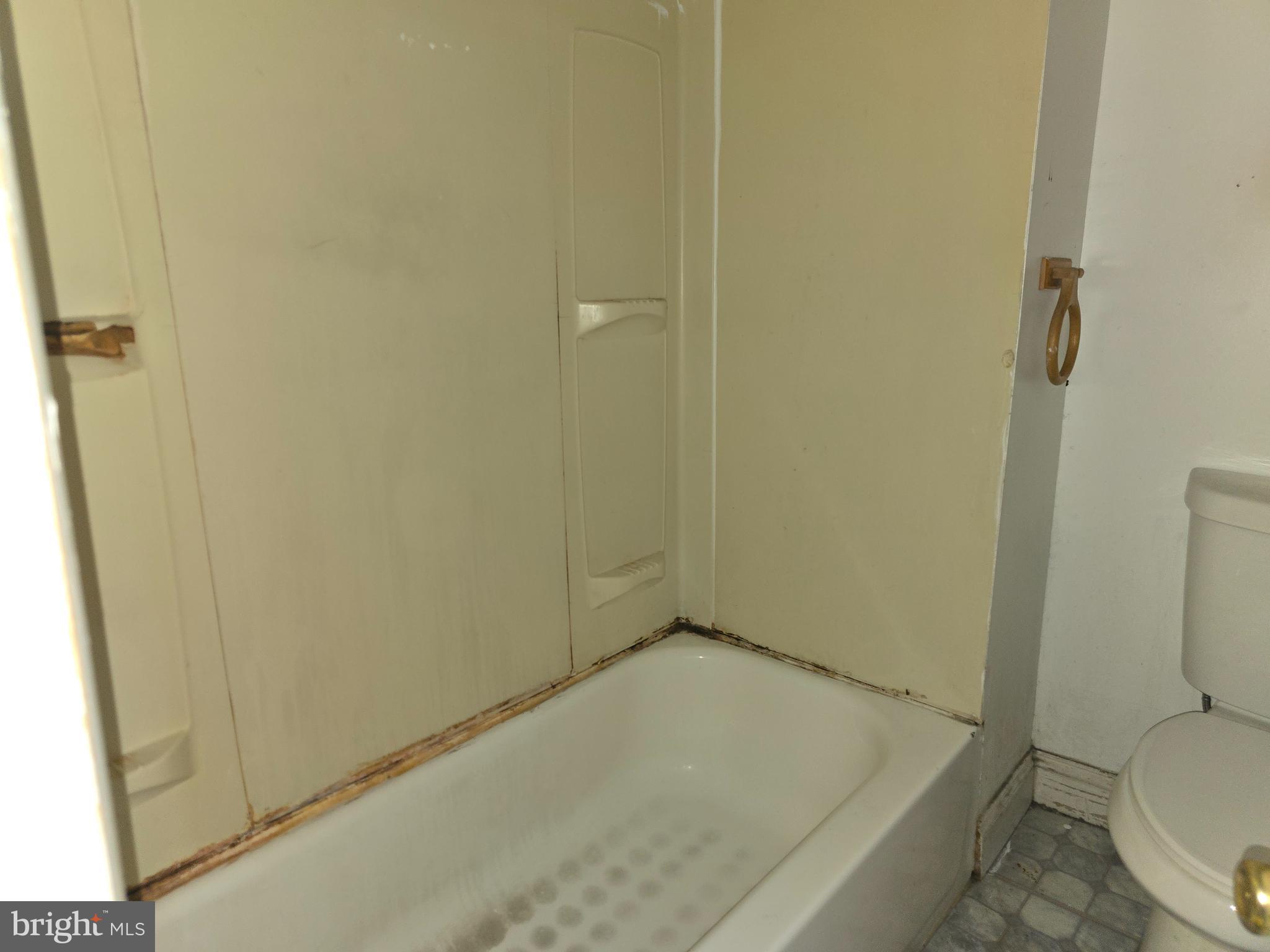 PHILADELPHIA (WEST) - Residential