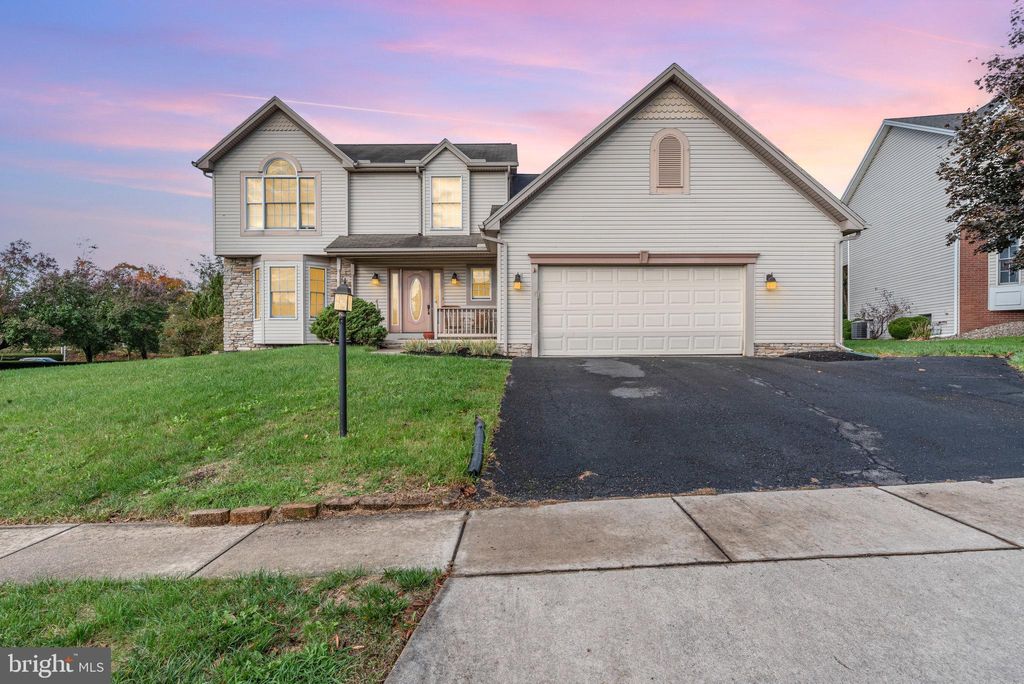 Photo of 1501 Dalkeith Drive, MECHANICSBURG, PA 17050 (MLS # PACB2047624)