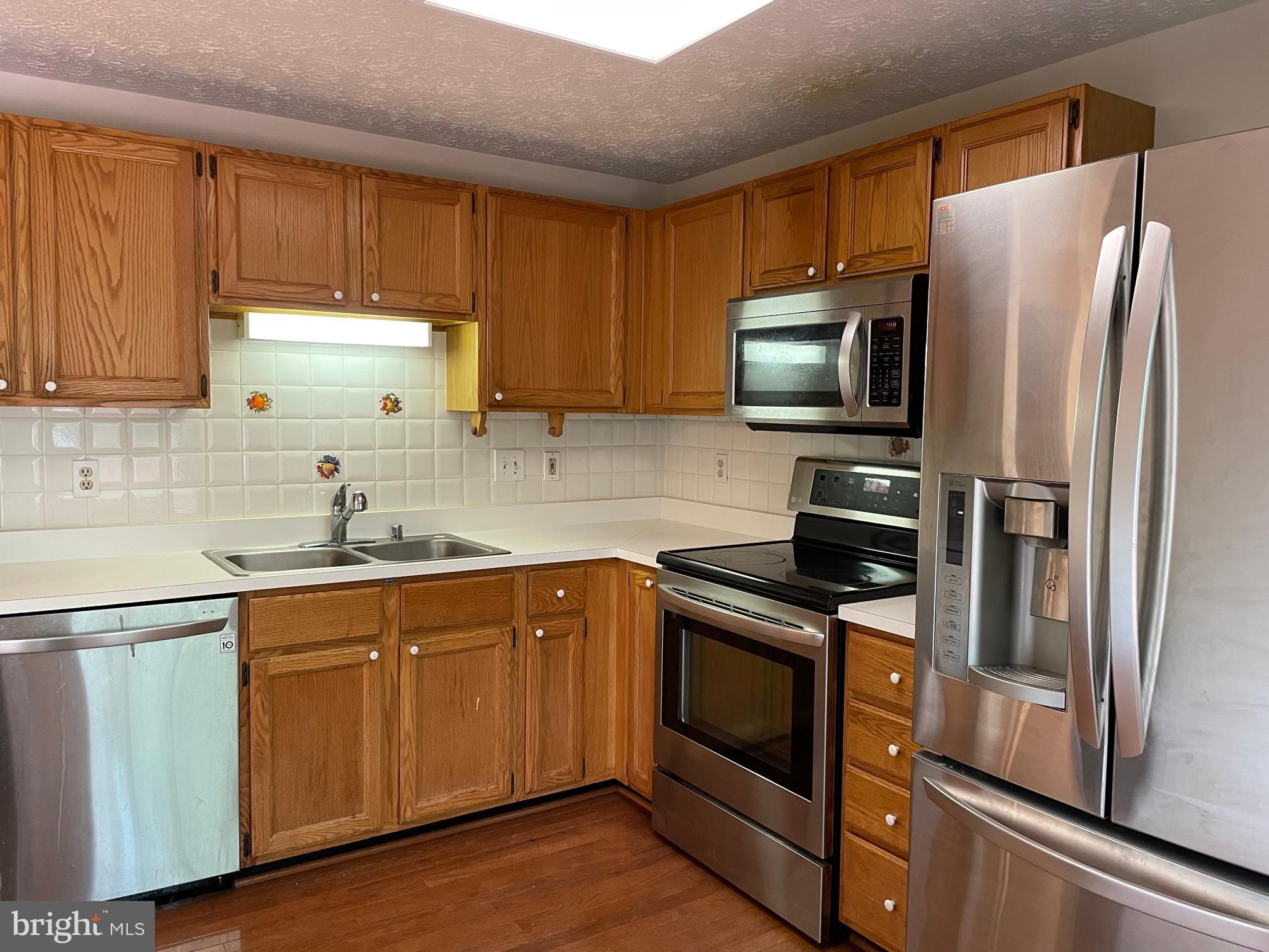 CHESTNUT HILL COVE - Residential