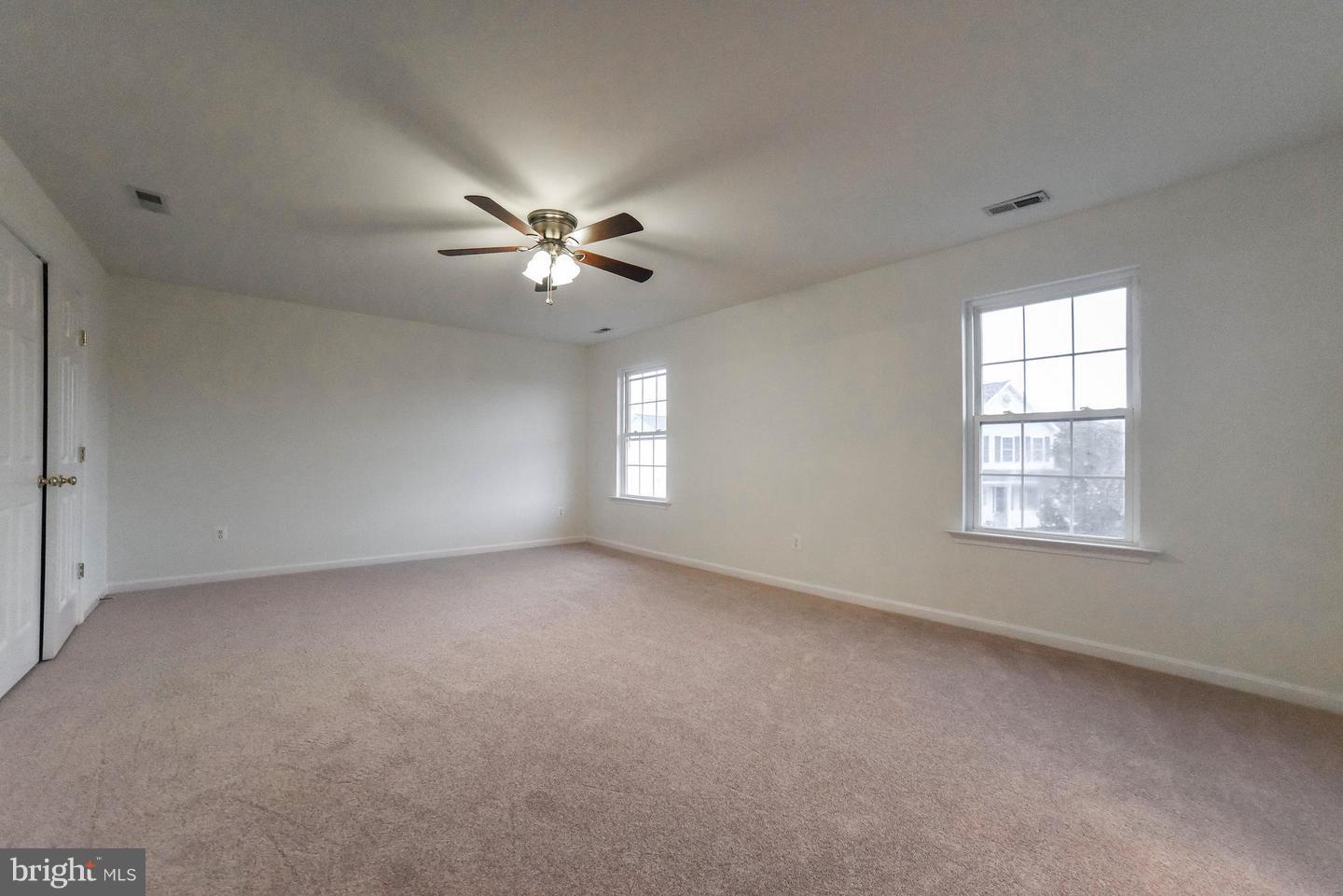 MEADOW LAKE - Residential Lease