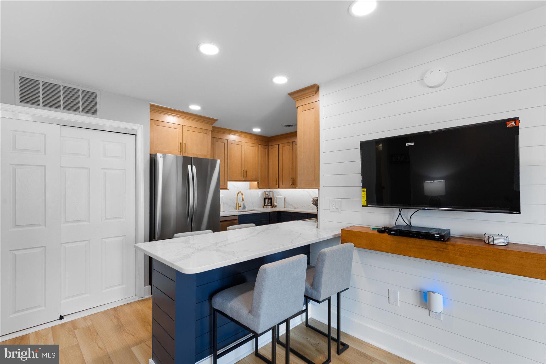 14409 LIGHTHOUSE AVENUE 2