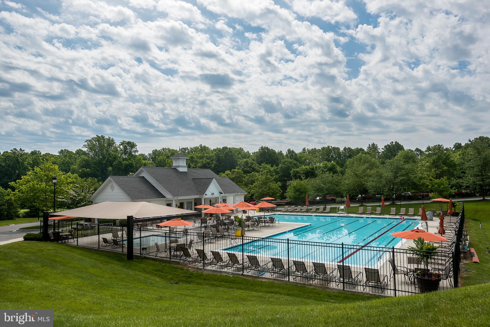 SOUTH RIVER COLONY - Residential