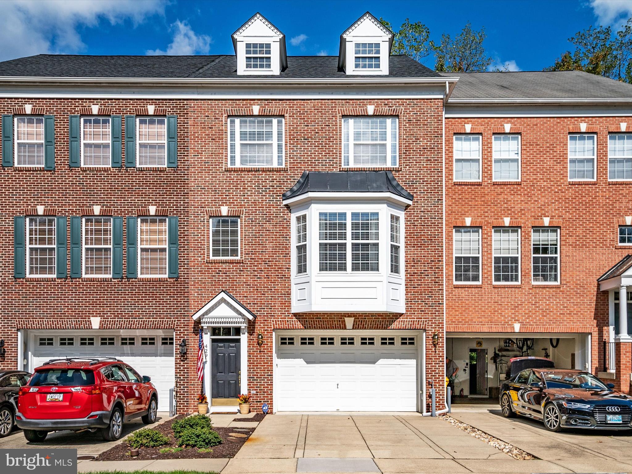 SOUTH RIVER COLONY - Residential