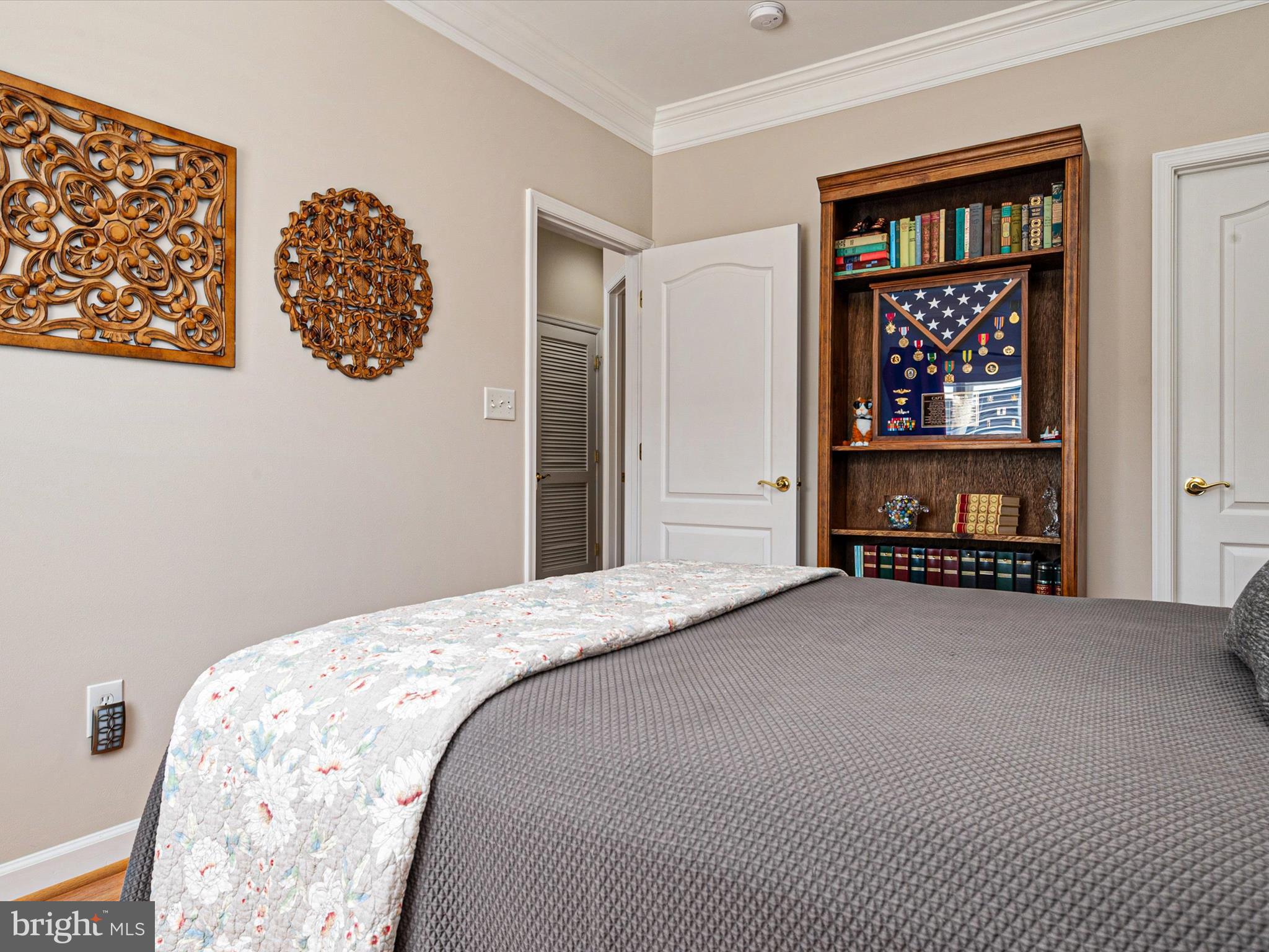 SOUTH RIVER COLONY - Residential