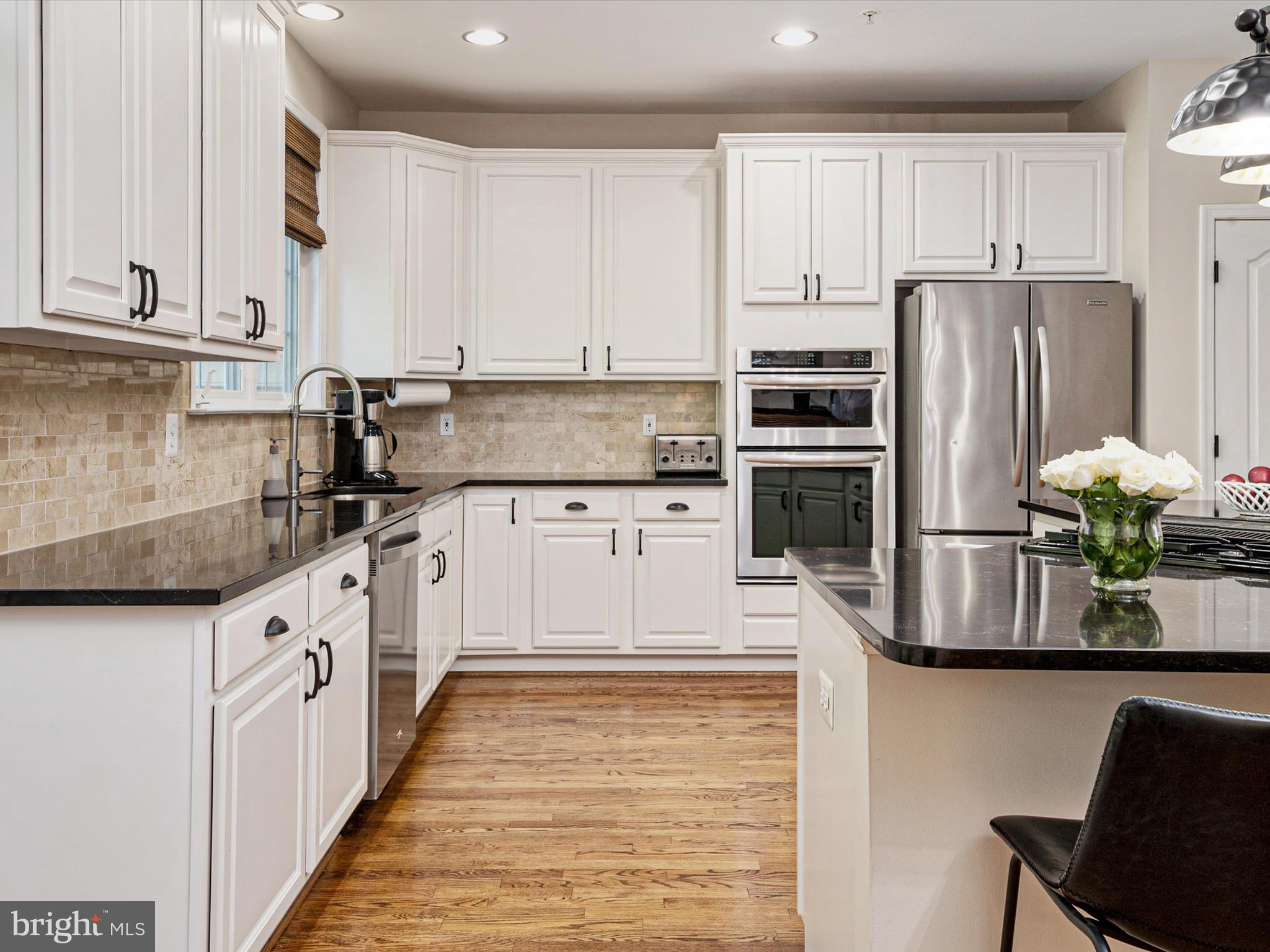 SOUTH RIVER COLONY - Residential