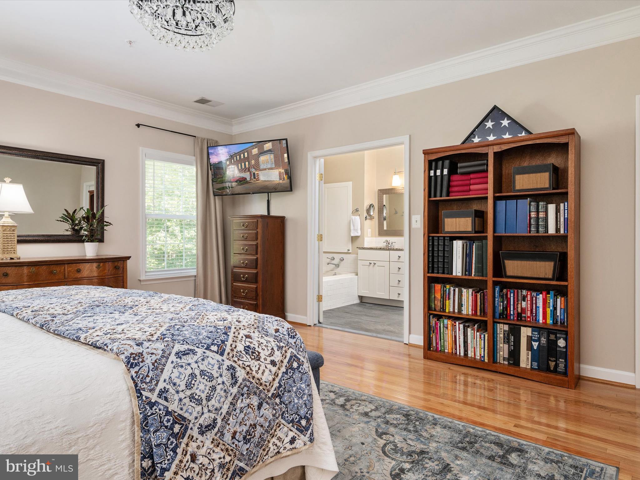 SOUTH RIVER COLONY - Residential