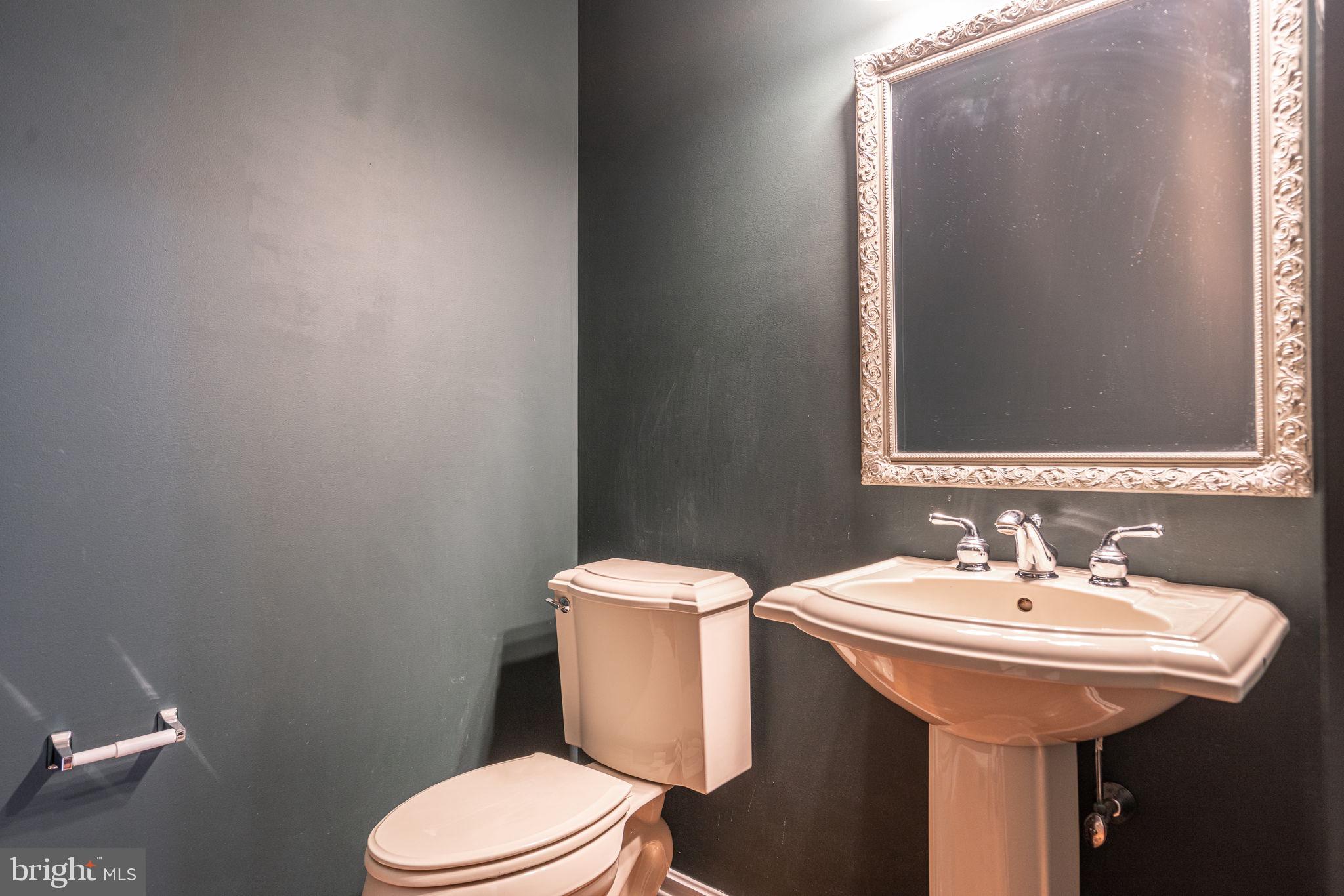 WINDSOR RIDGE - Residential