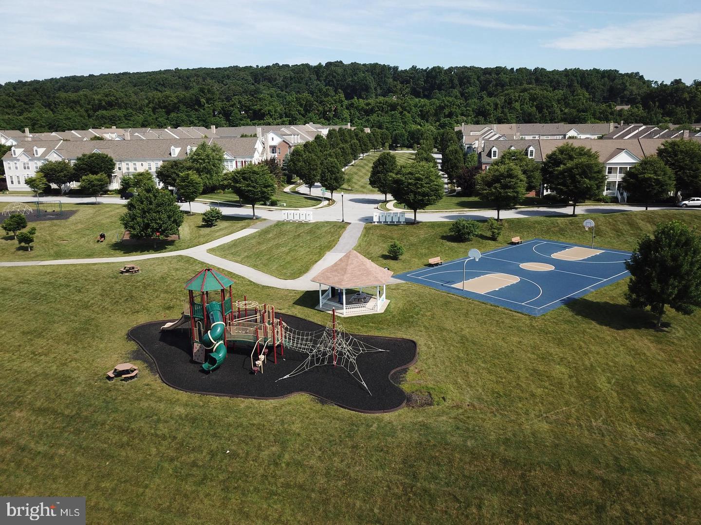 WINDSOR RIDGE - Residential