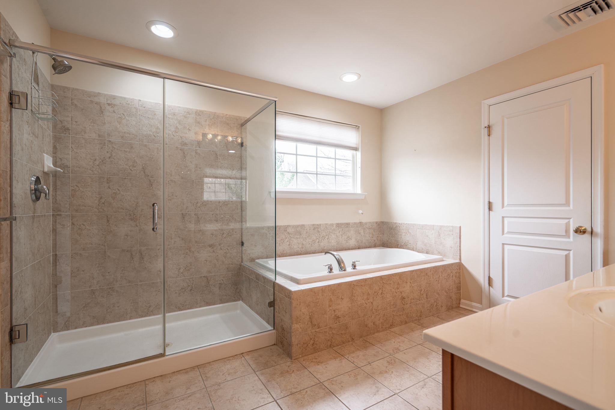 WINDSOR RIDGE - Residential