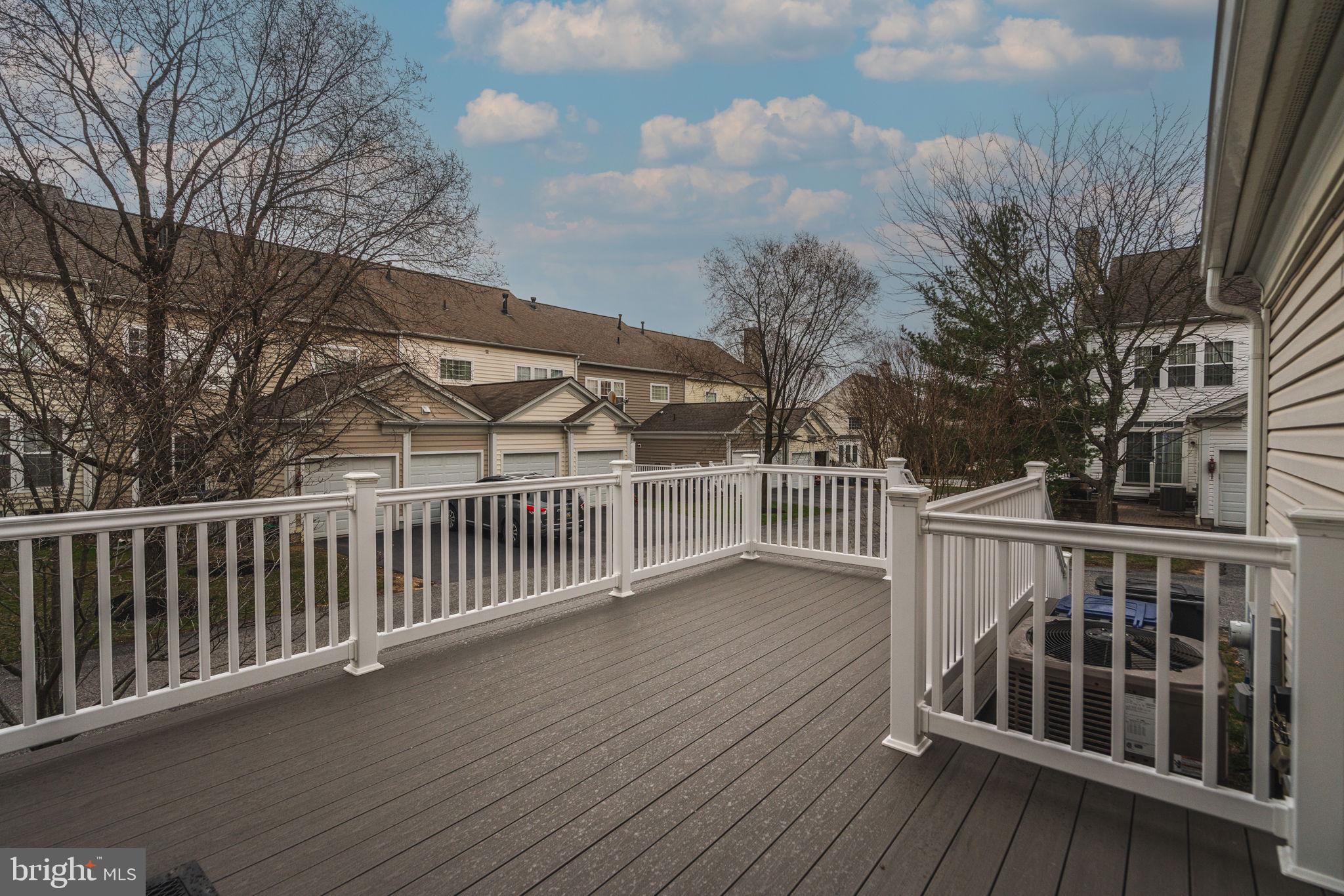 WINDSOR RIDGE - Residential