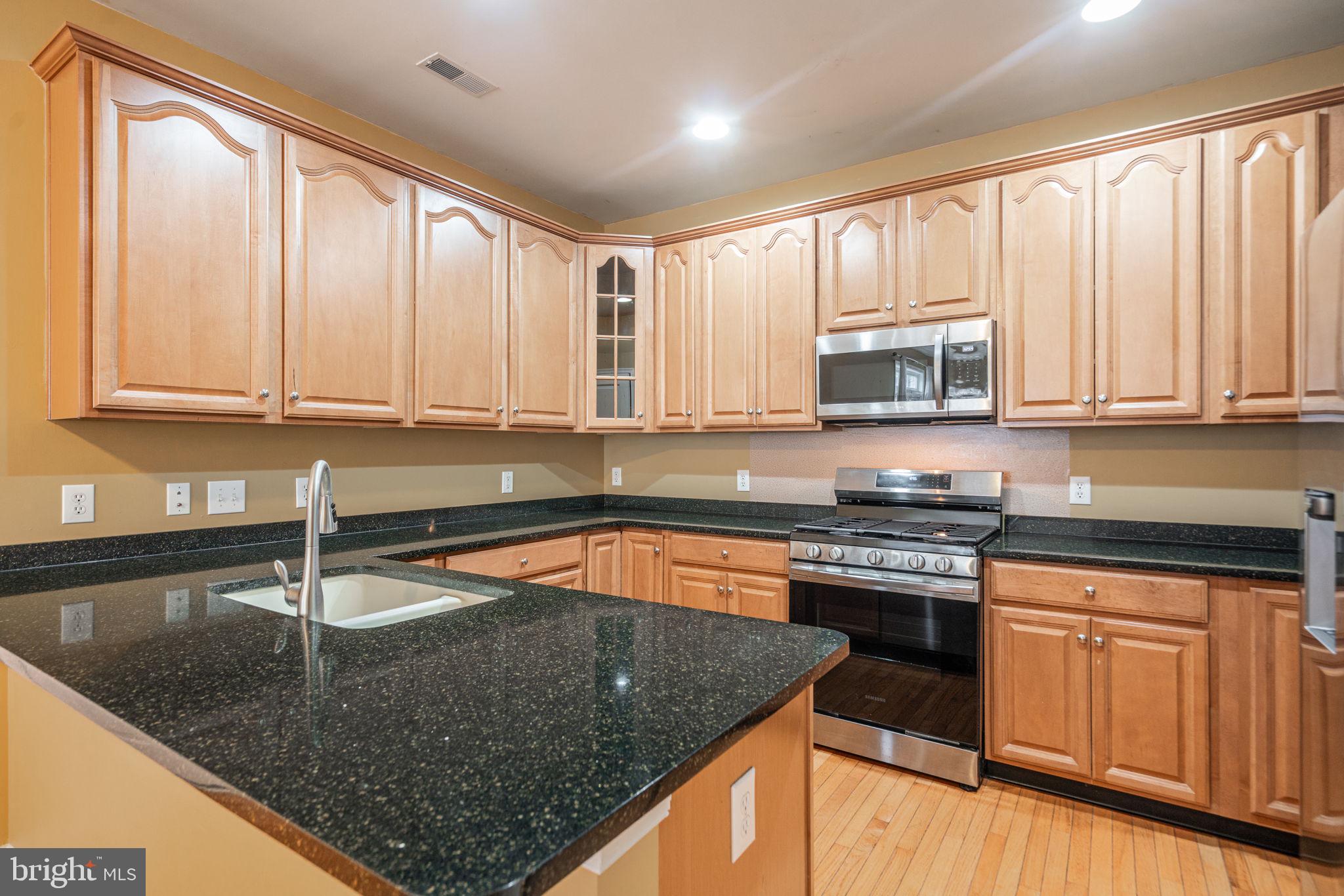 WINDSOR RIDGE - Residential