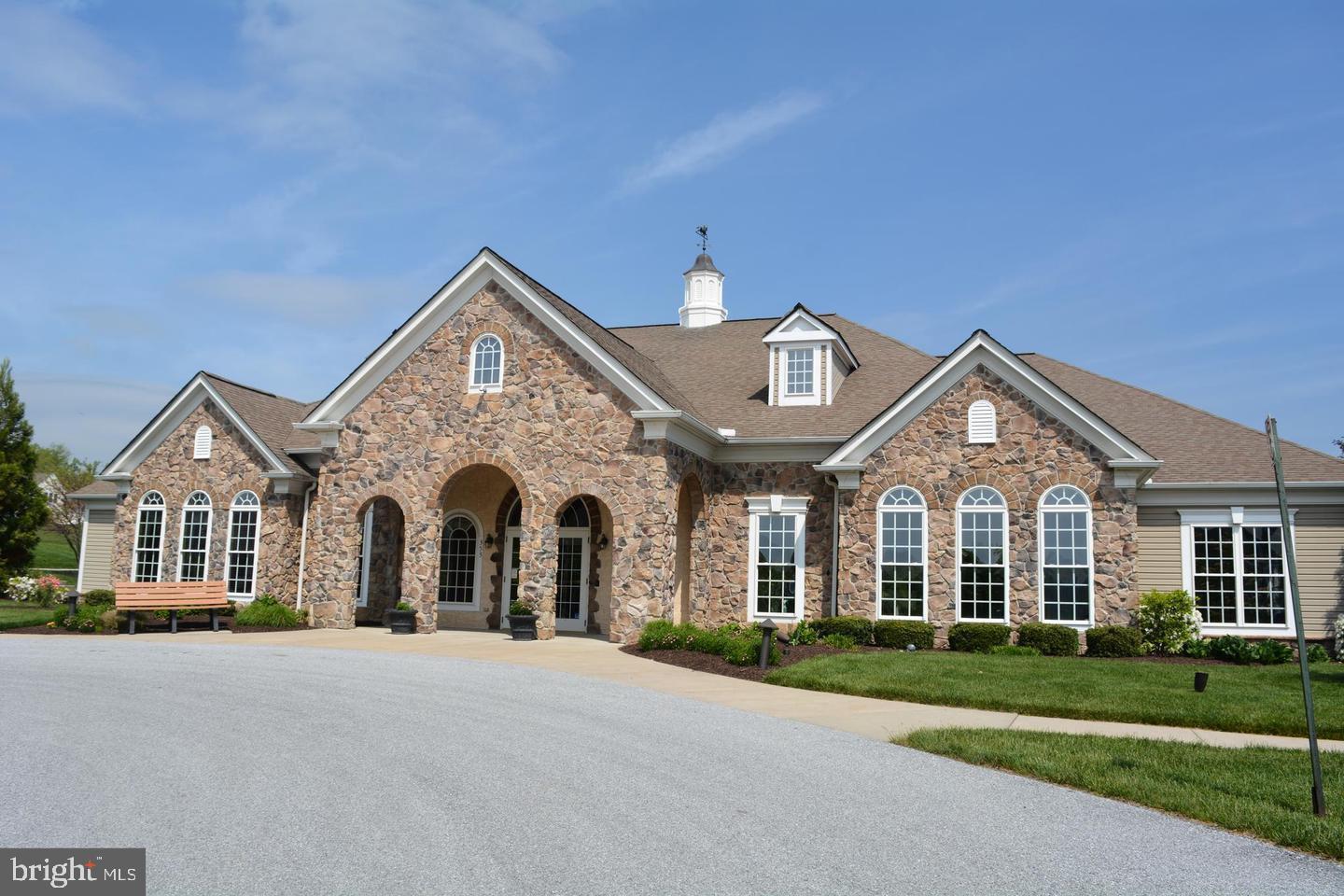 WINDSOR RIDGE - Residential