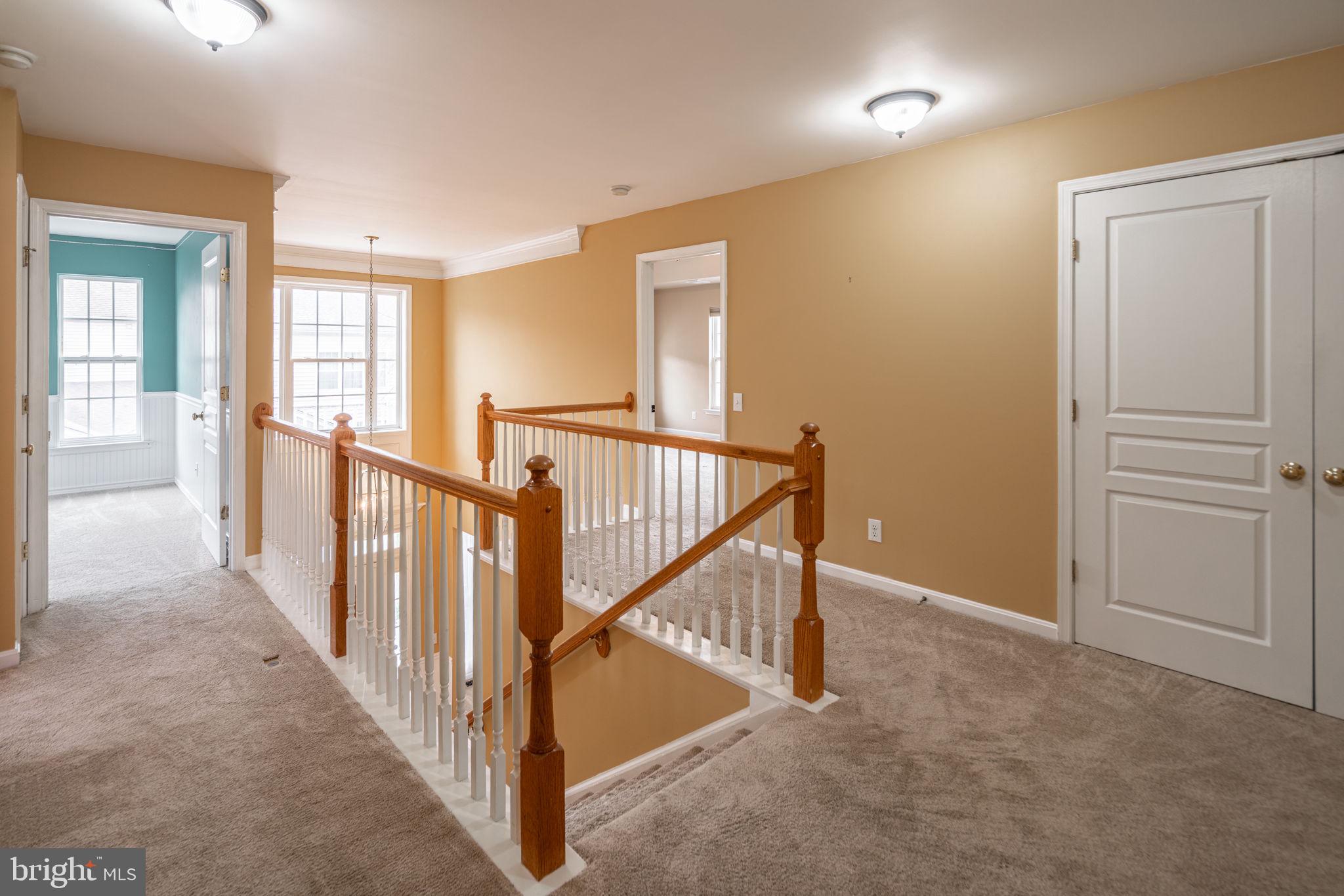 WINDSOR RIDGE - Residential