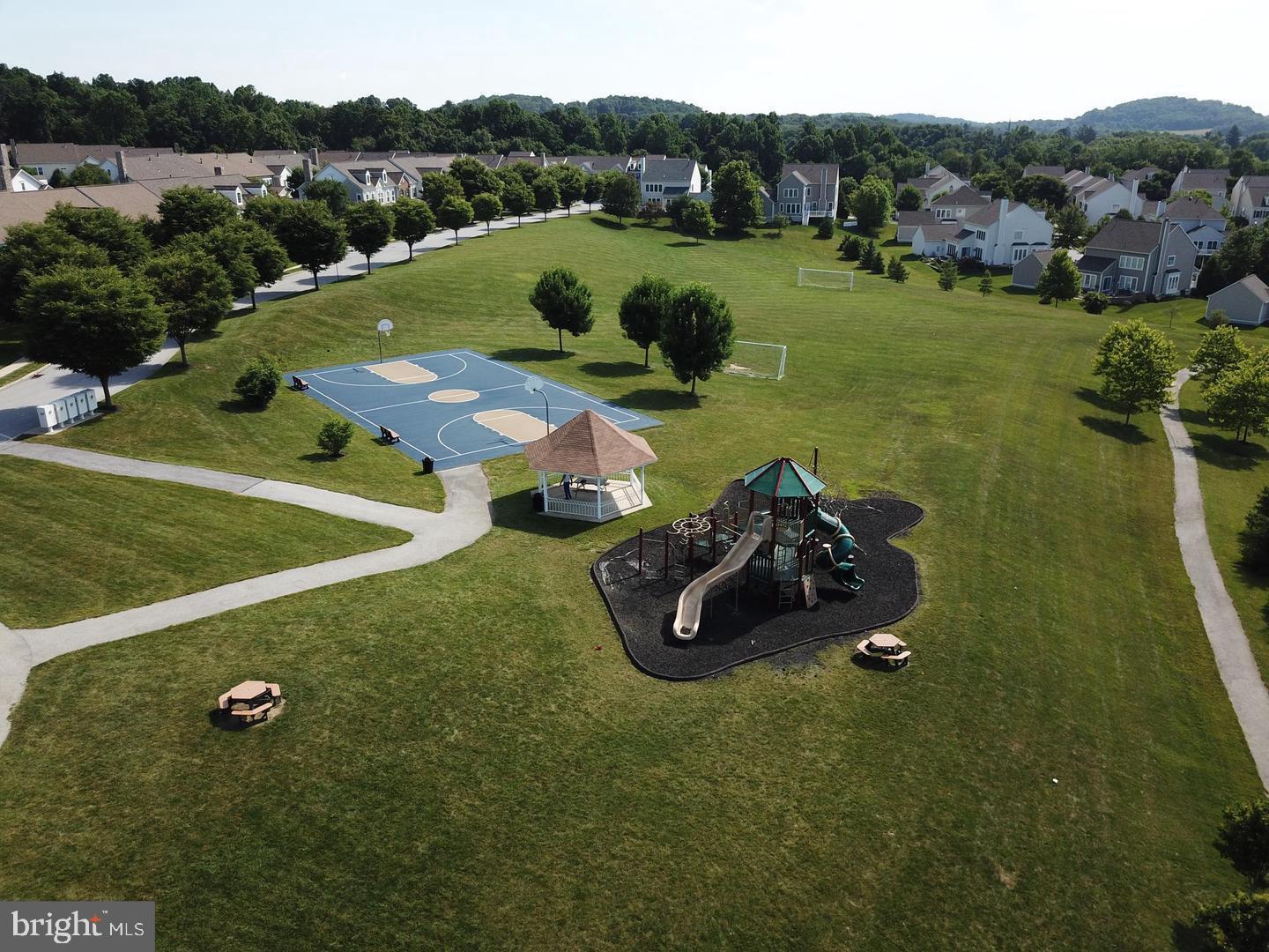 WINDSOR RIDGE - Residential