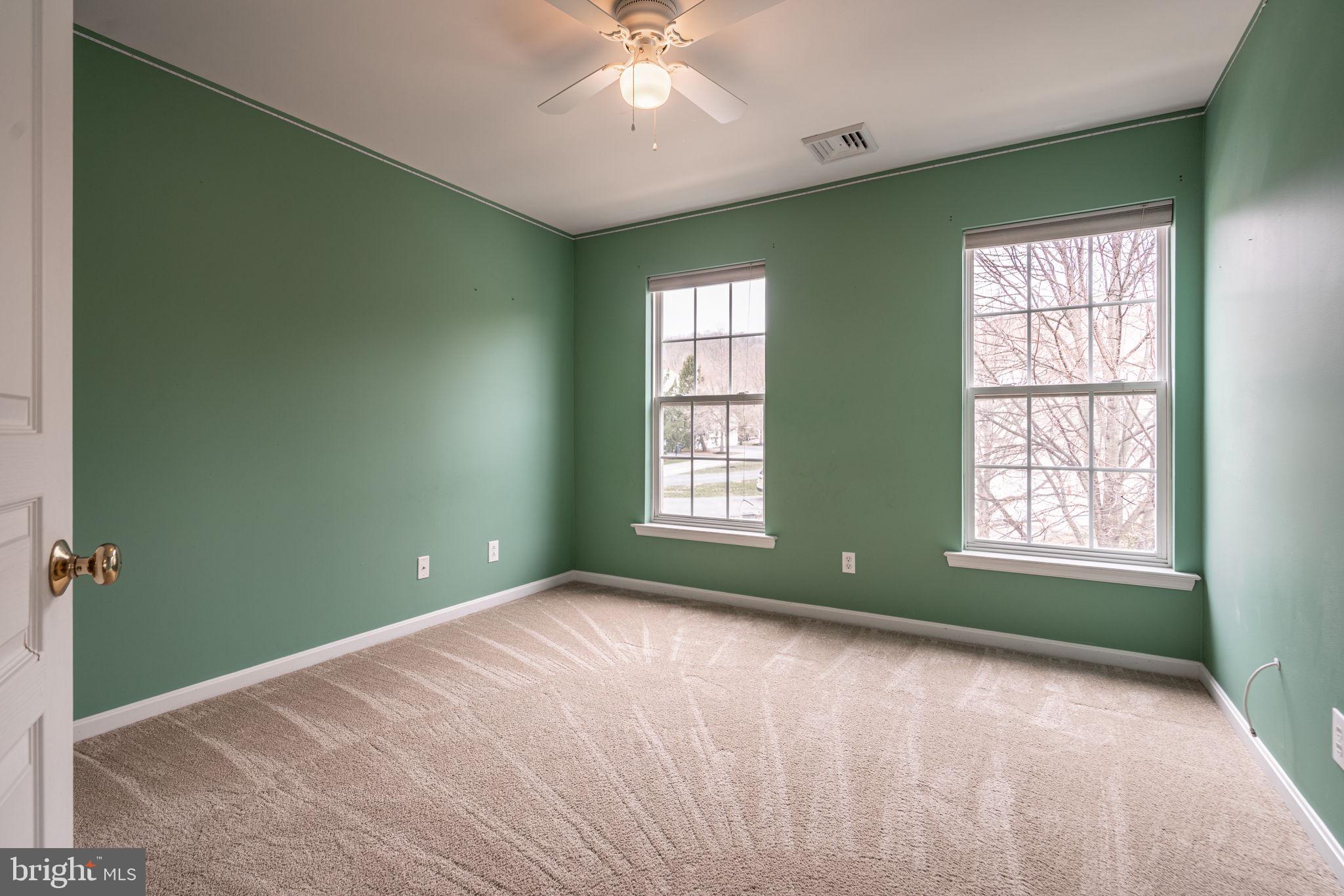 WINDSOR RIDGE - Residential