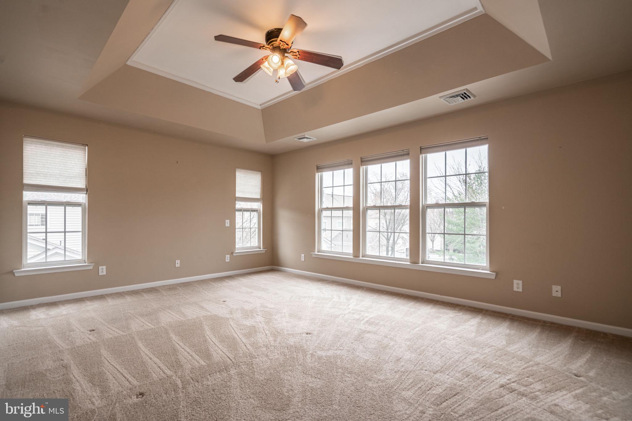 WINDSOR RIDGE - Residential