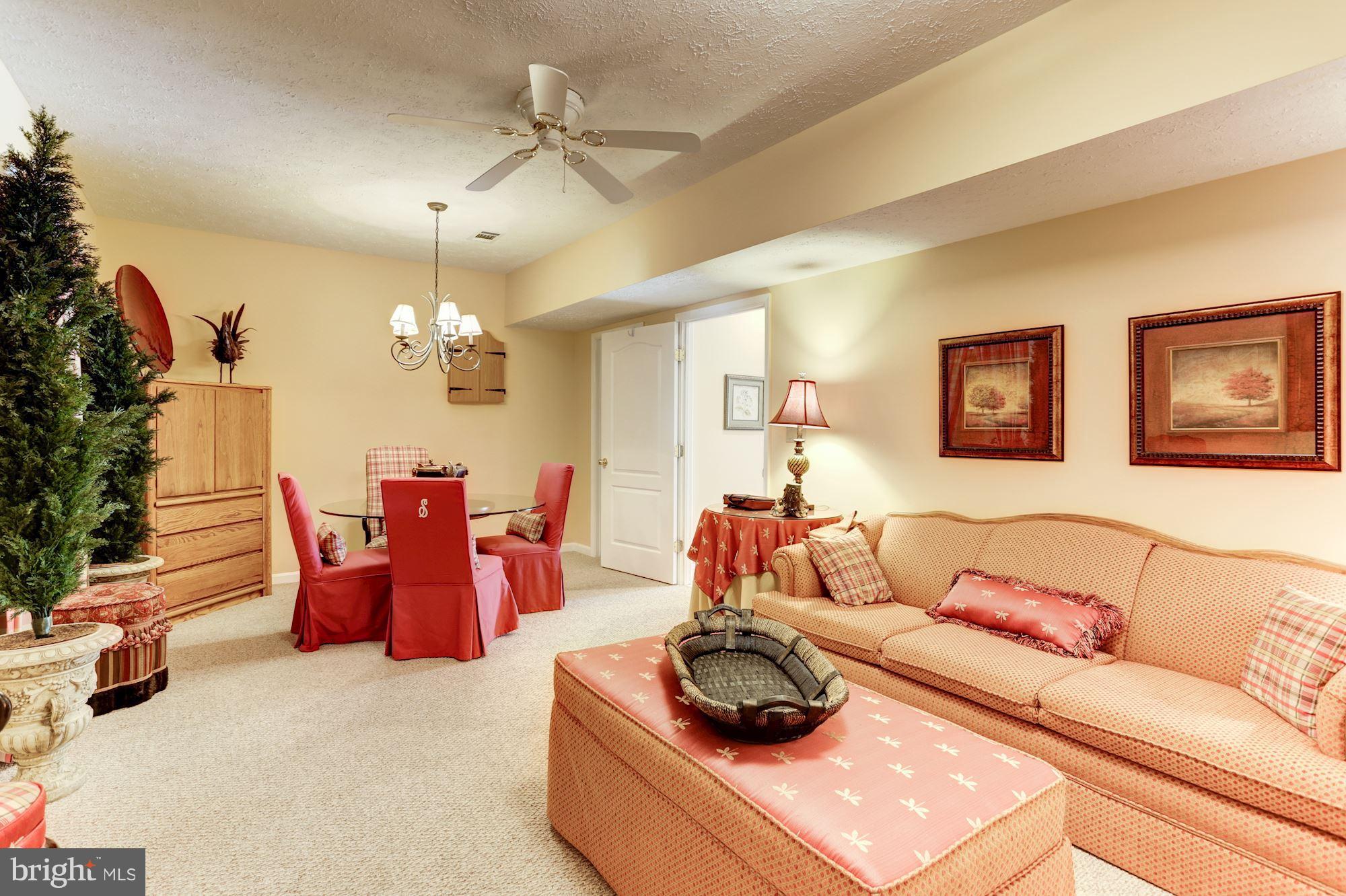 MOUNT EAGLE FARM - Residential