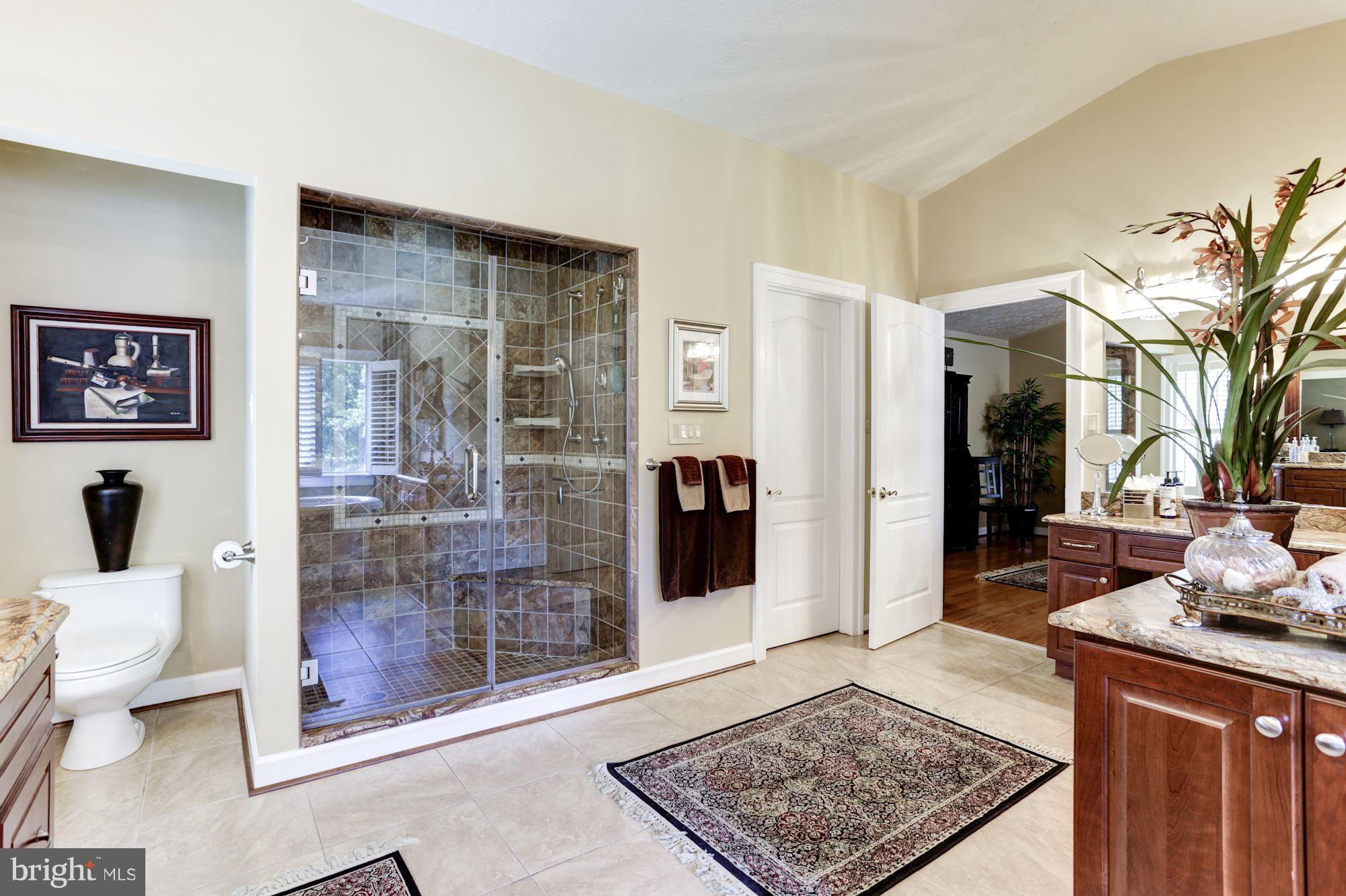 MOUNT EAGLE FARM - Residential