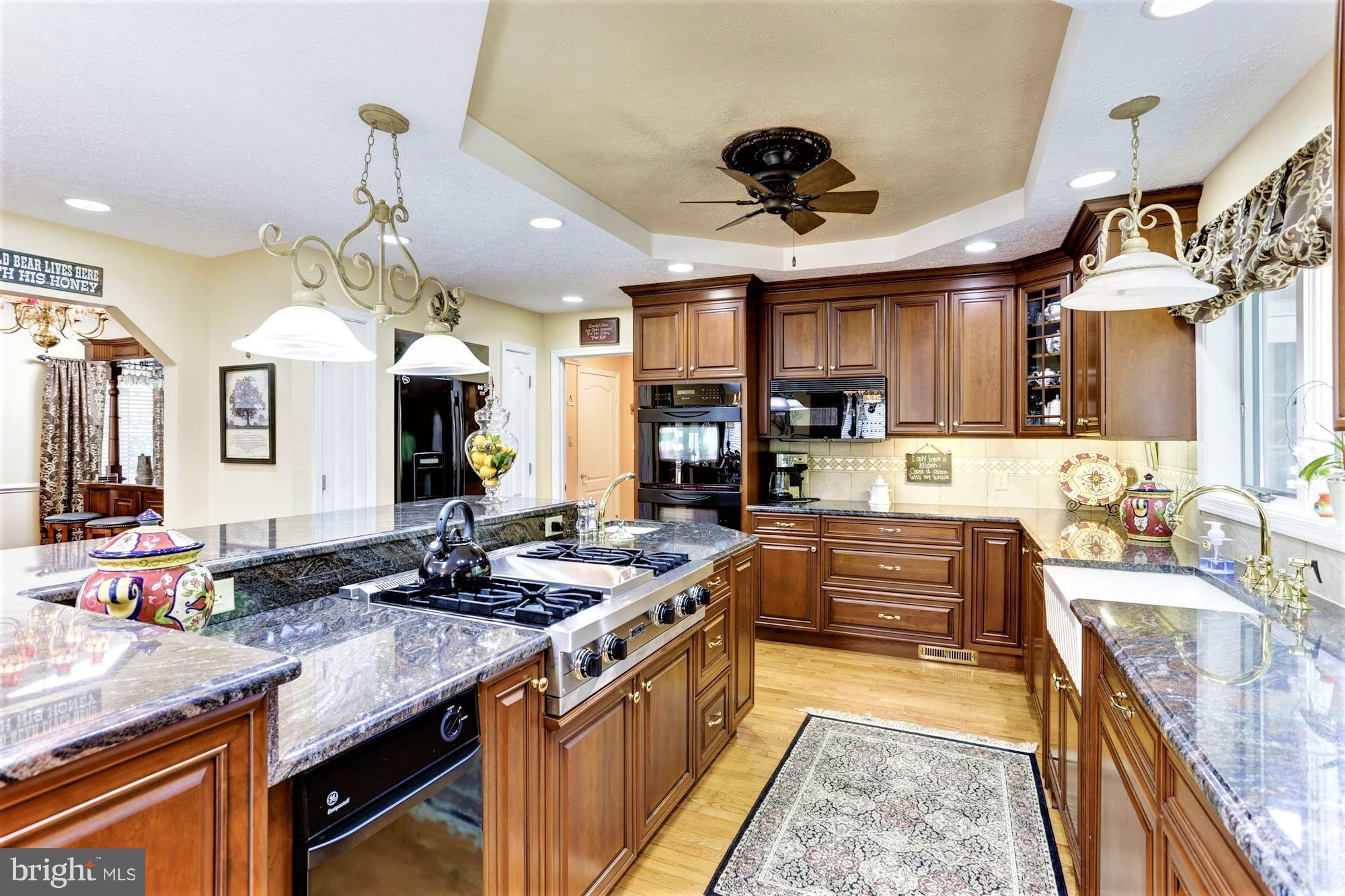 MOUNT EAGLE FARM - Residential