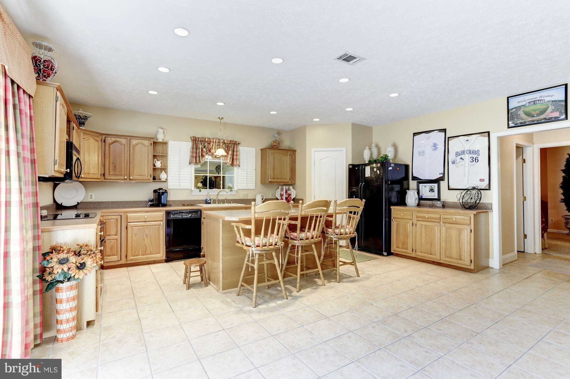 MOUNT EAGLE FARM - Residential