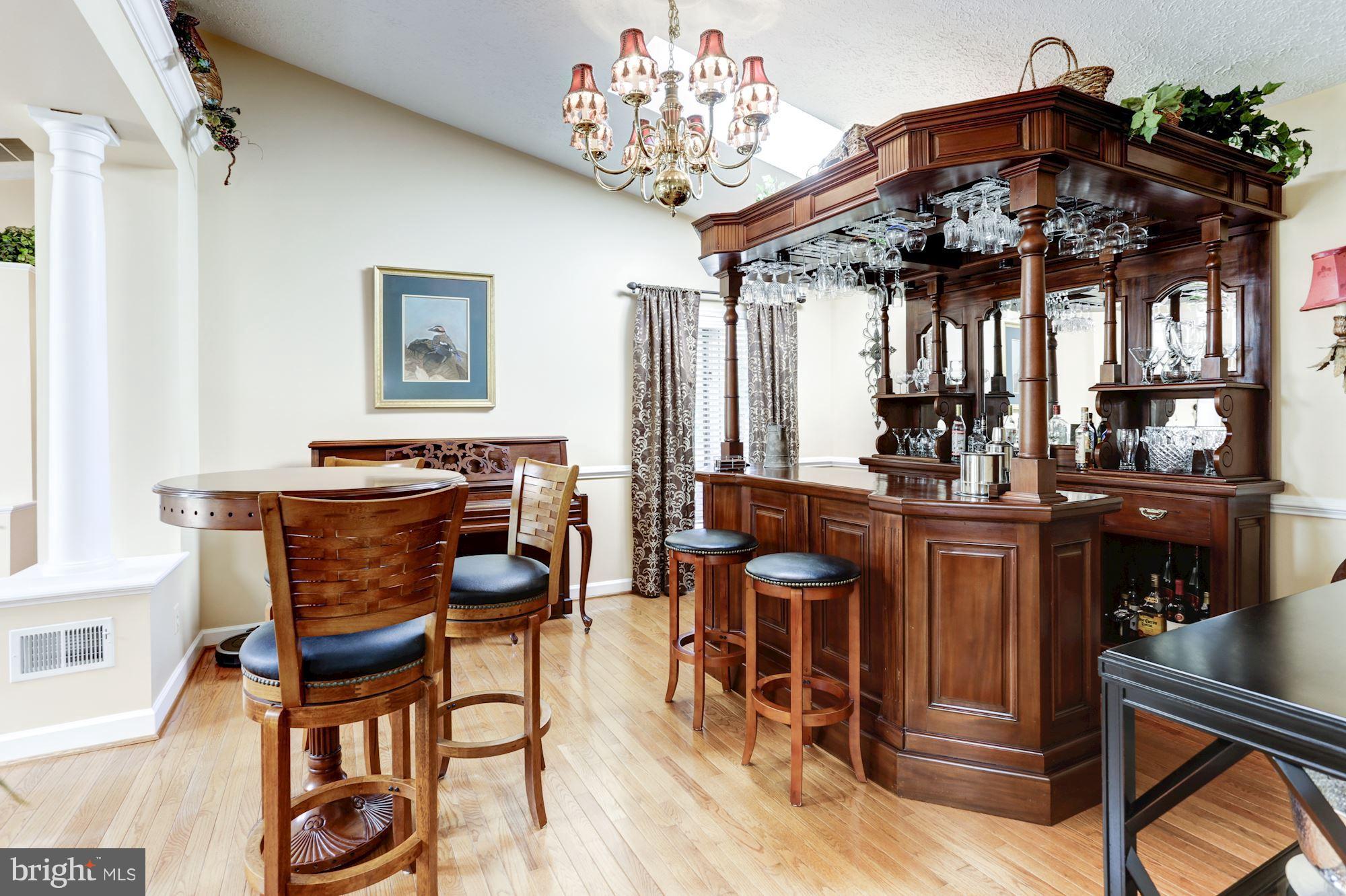 MOUNT EAGLE FARM - Residential