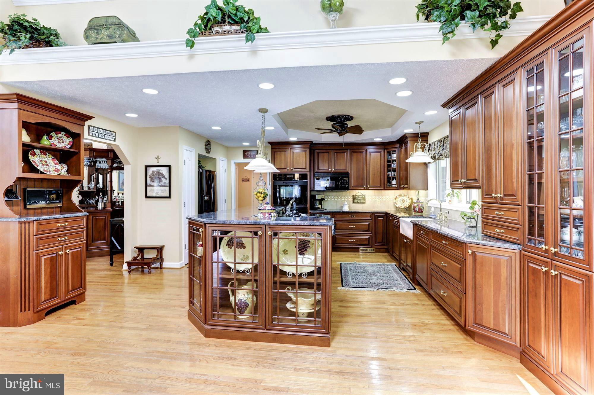 MOUNT EAGLE FARM - Residential