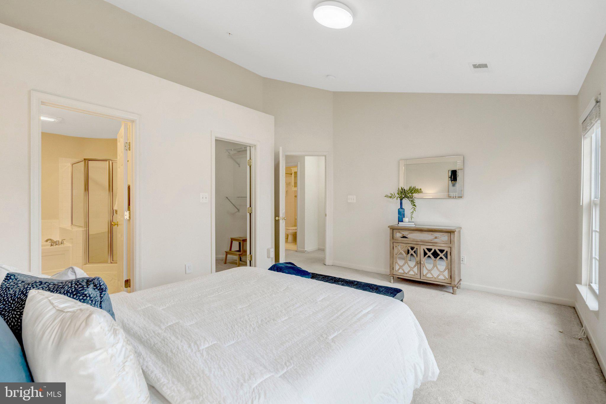 EAST MARKET AT FAIR LAKE - Residential