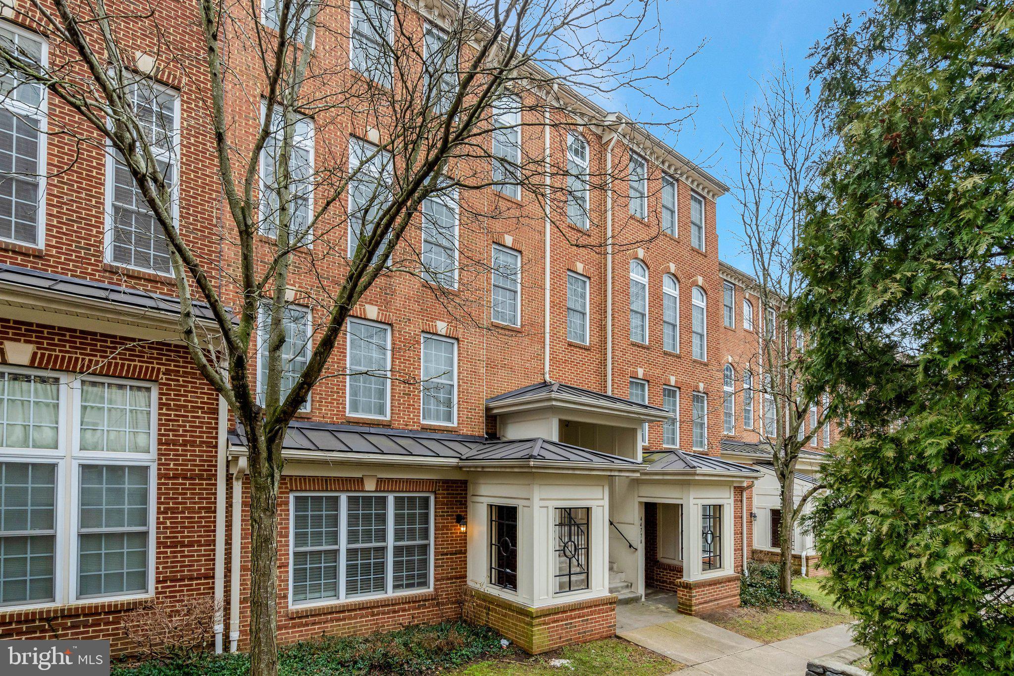 EAST MARKET AT FAIR LAKE - Residential