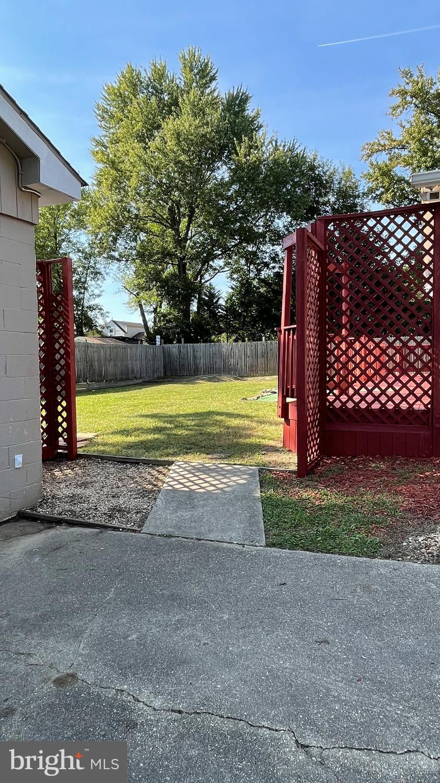 ALLENWOOD ACRES - Residential Lease