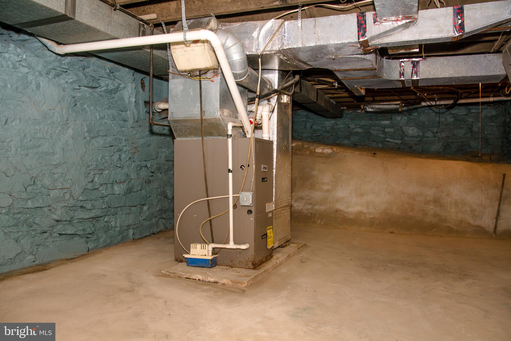 WAYNESBORO - Residential