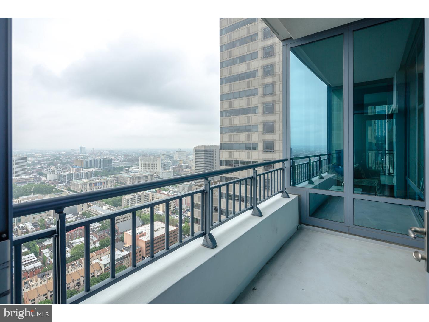 RITTENHOUSE SQUARE - Residential Lease