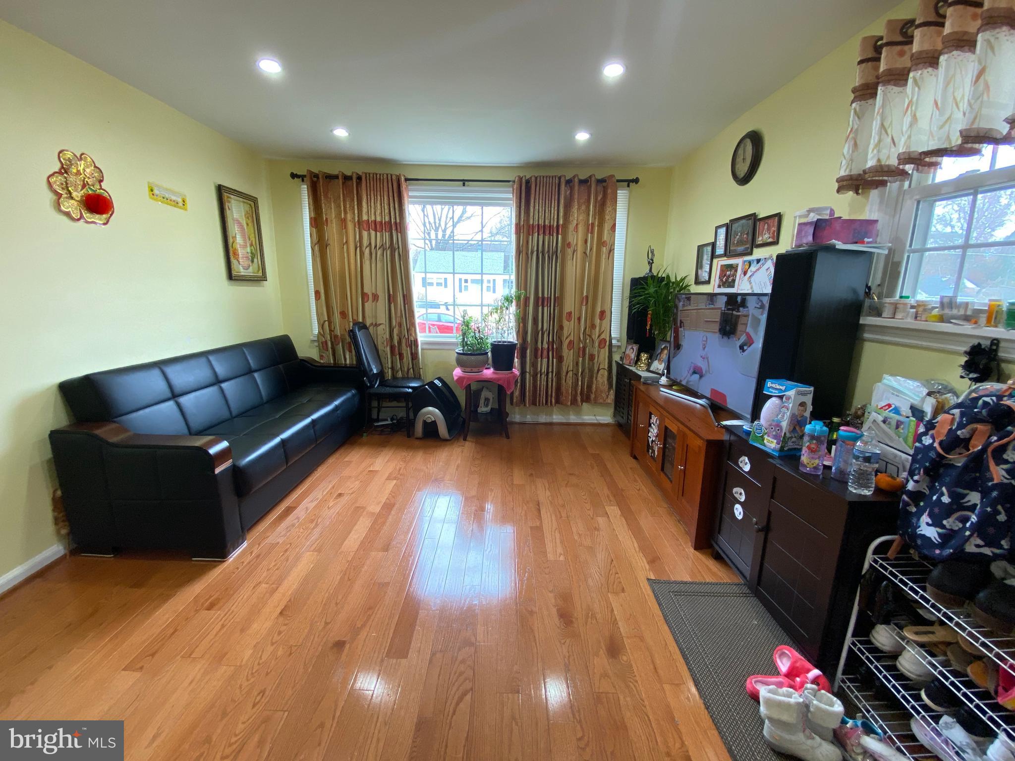 ANNALEE HEIGHTS - Residential