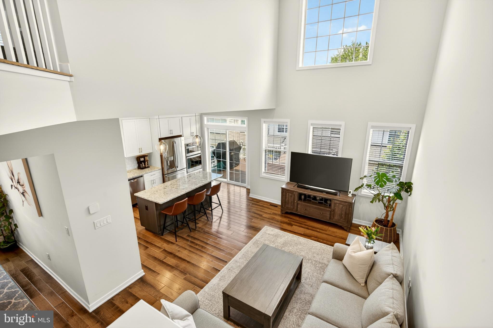 OAKS AT LAFAYETTE HILL - Residential