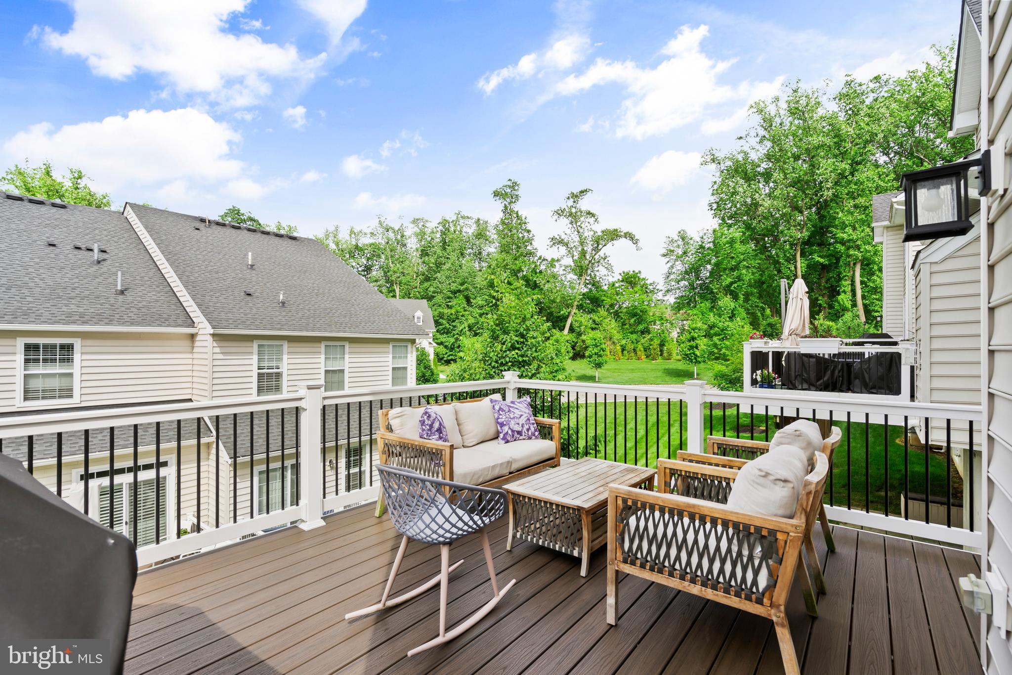 OAKS AT LAFAYETTE HILL - Residential