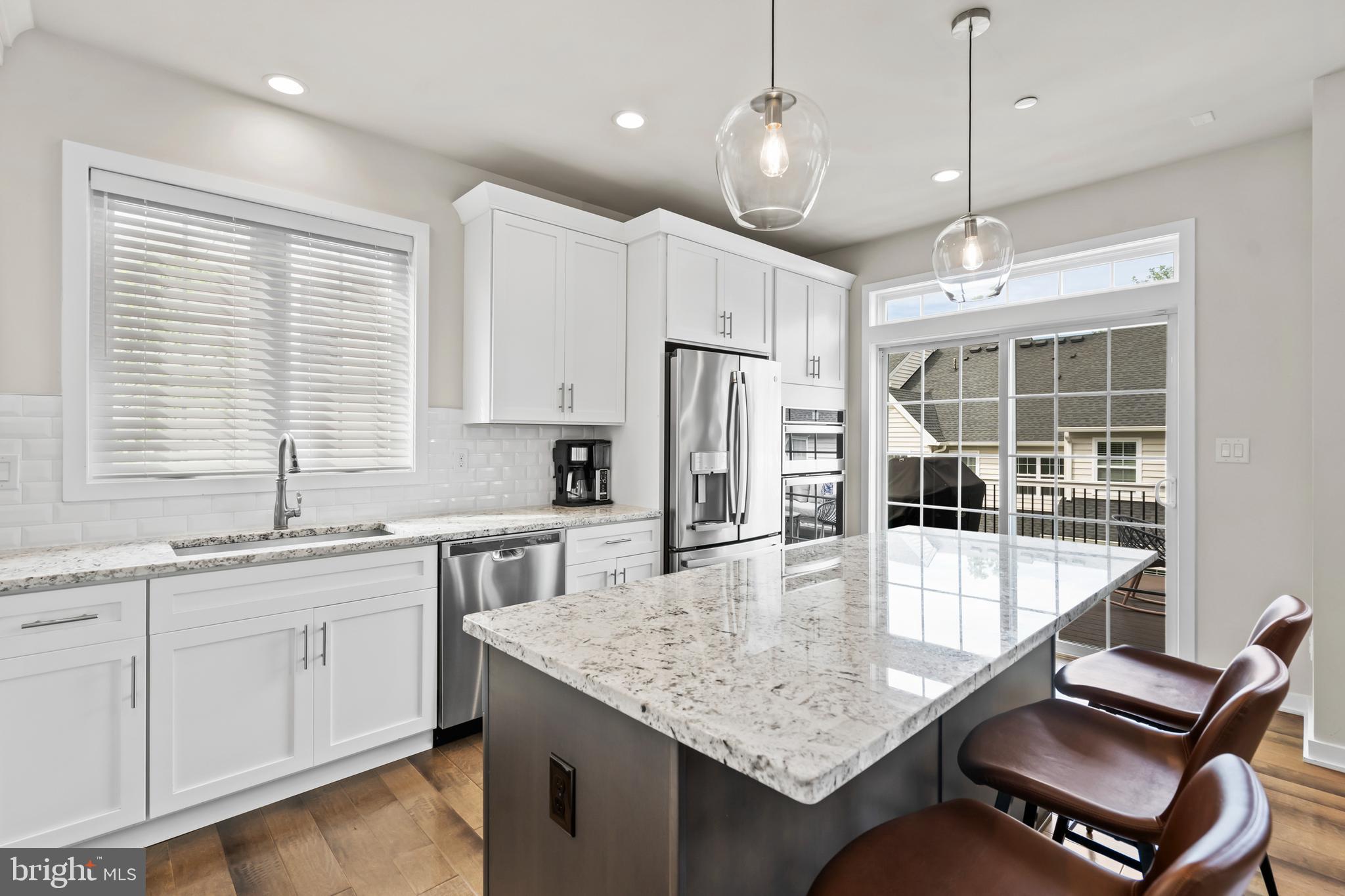 OAKS AT LAFAYETTE HILL - Residential