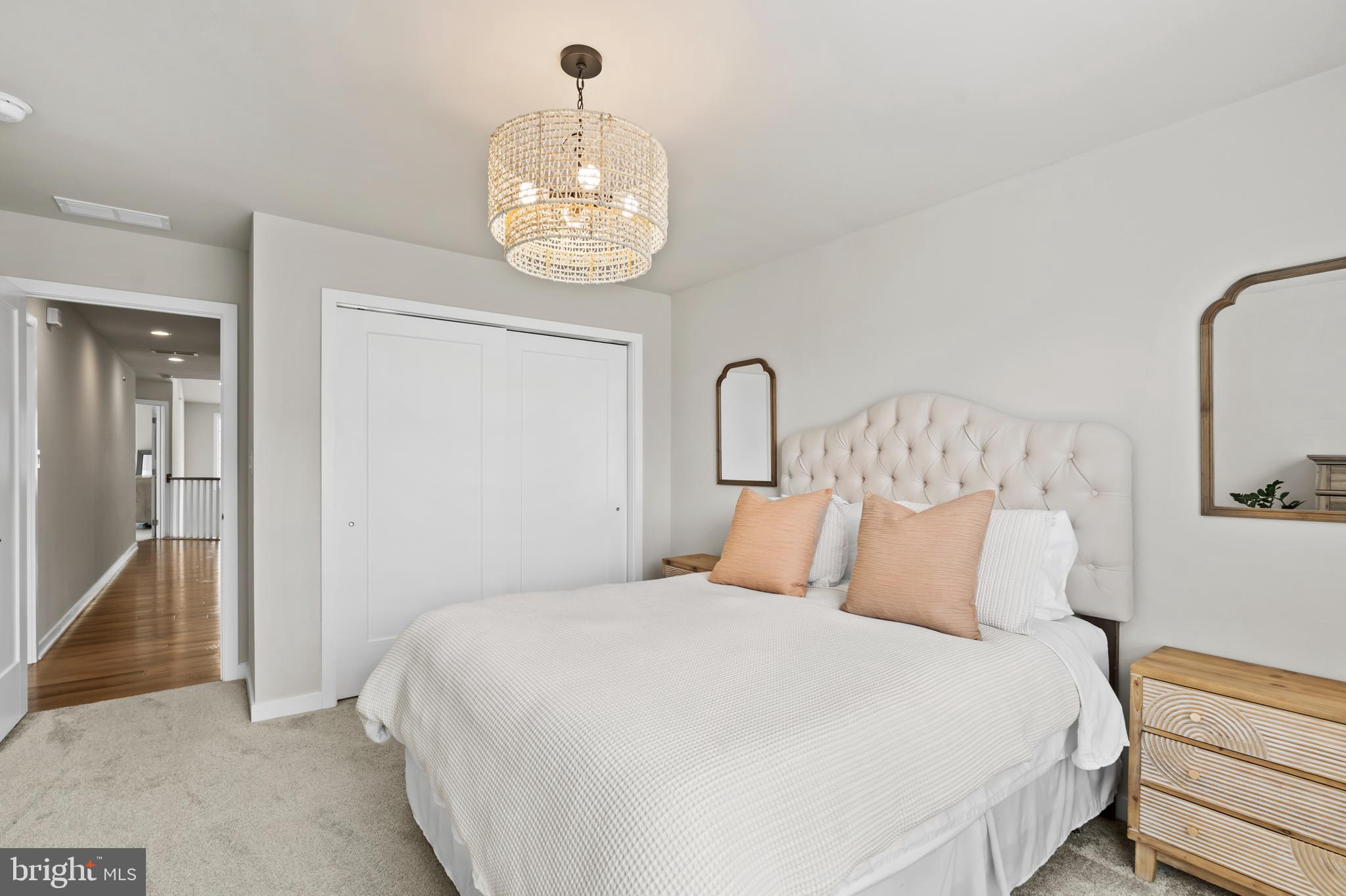 OAKS AT LAFAYETTE HILL - Residential