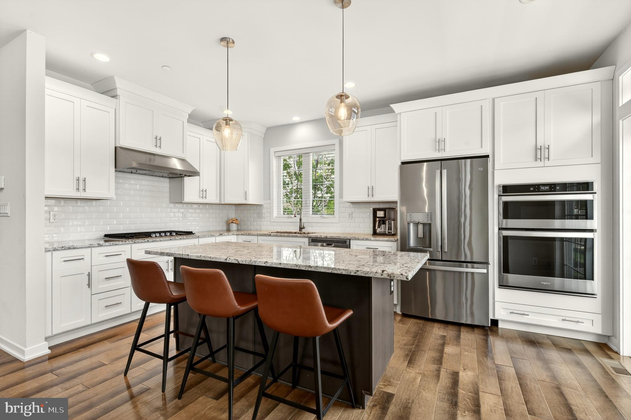 OAKS AT LAFAYETTE HILL - Residential