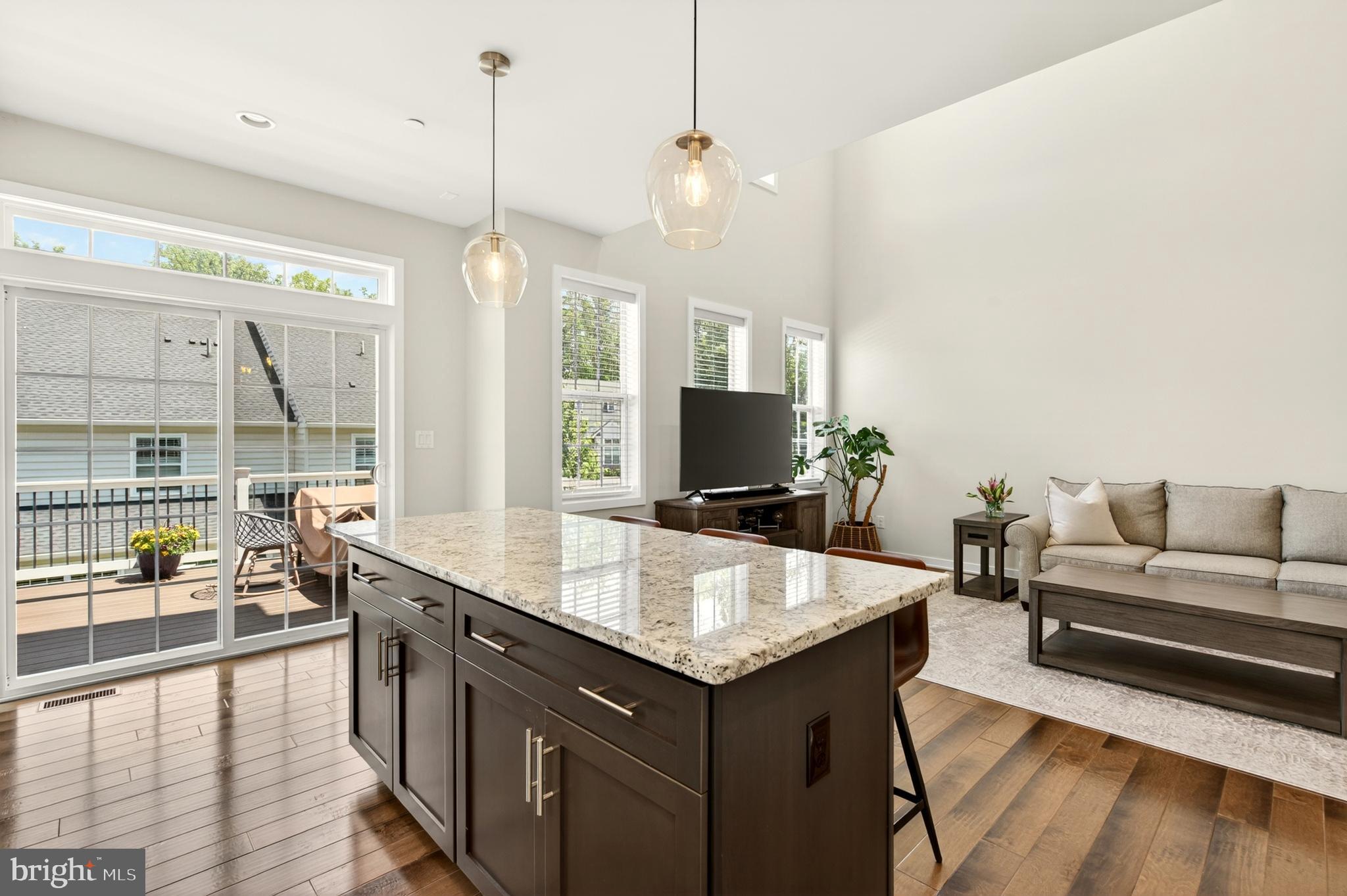 OAKS AT LAFAYETTE HILL - Residential