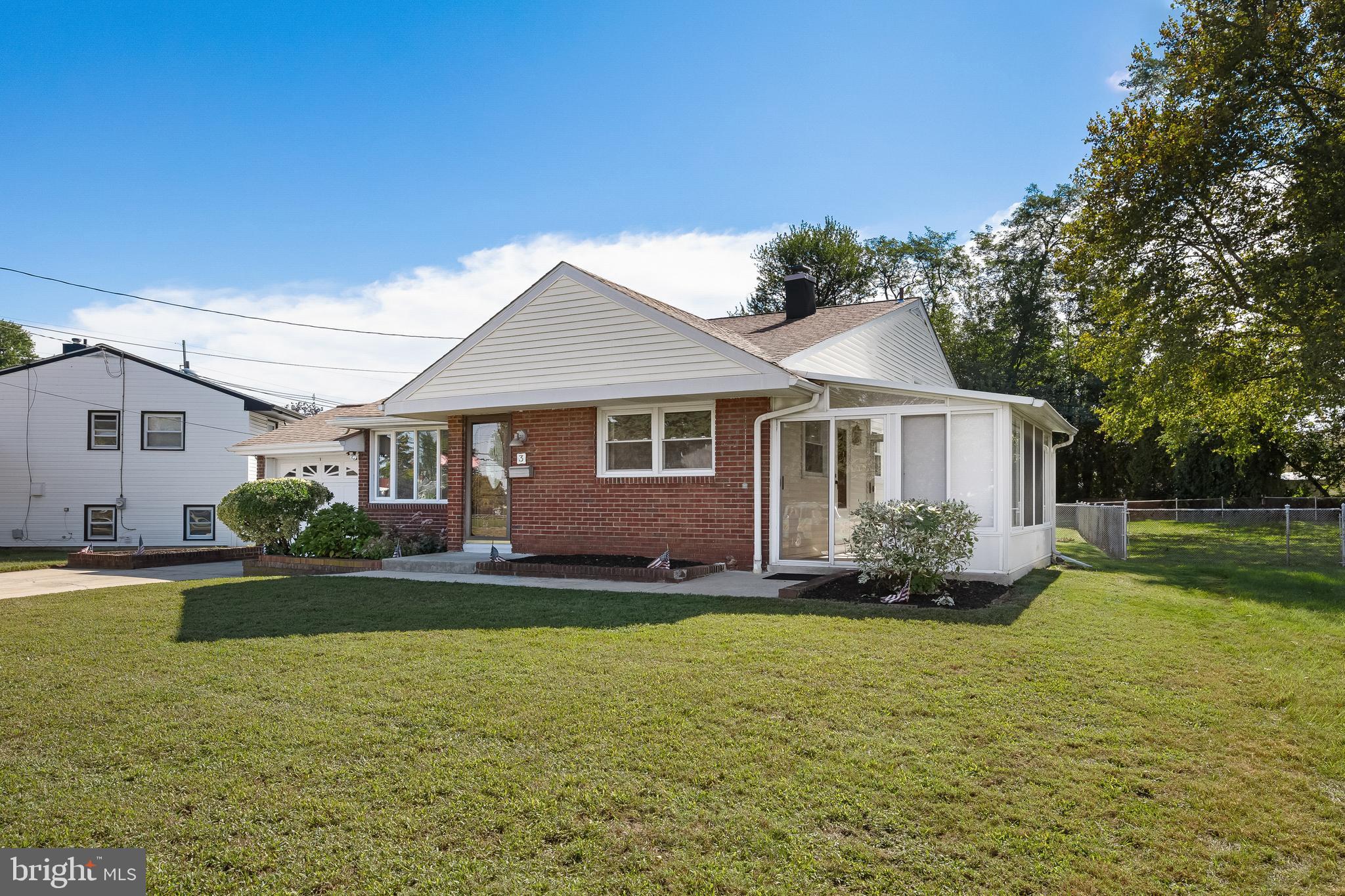 3 THOMAS AVENUE