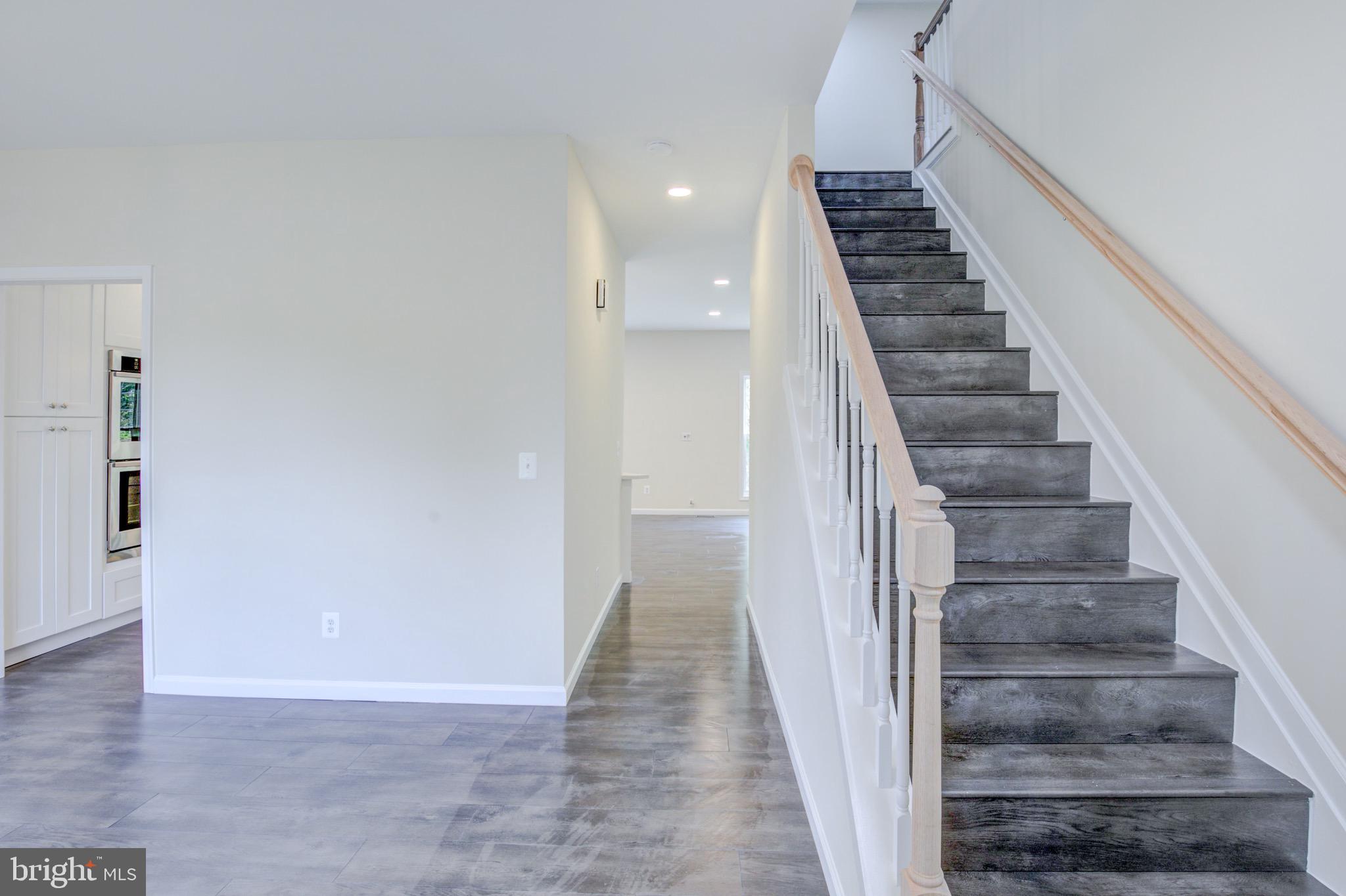 RIVER WALK - Residential