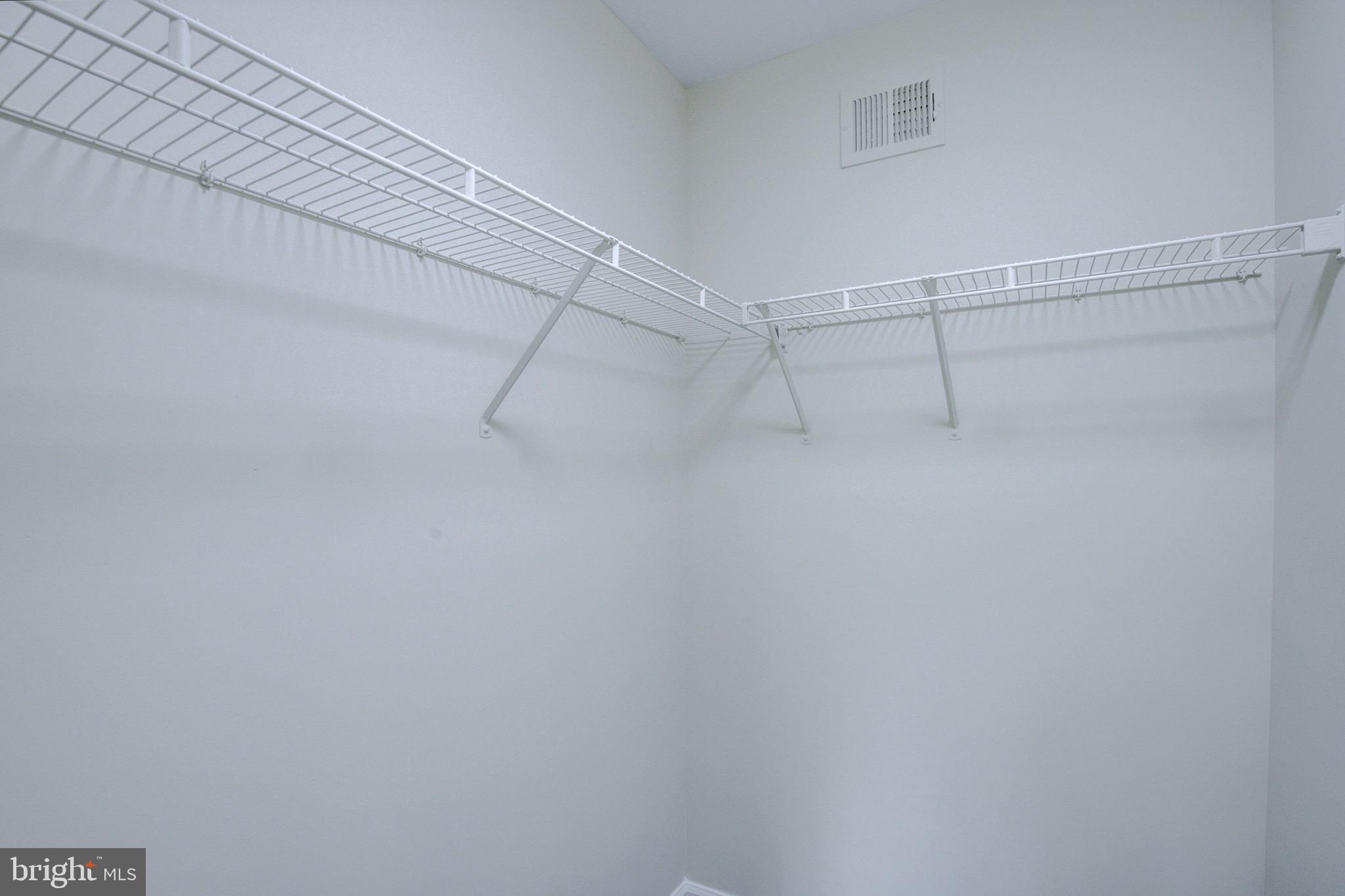 RIVER WALK - Residential